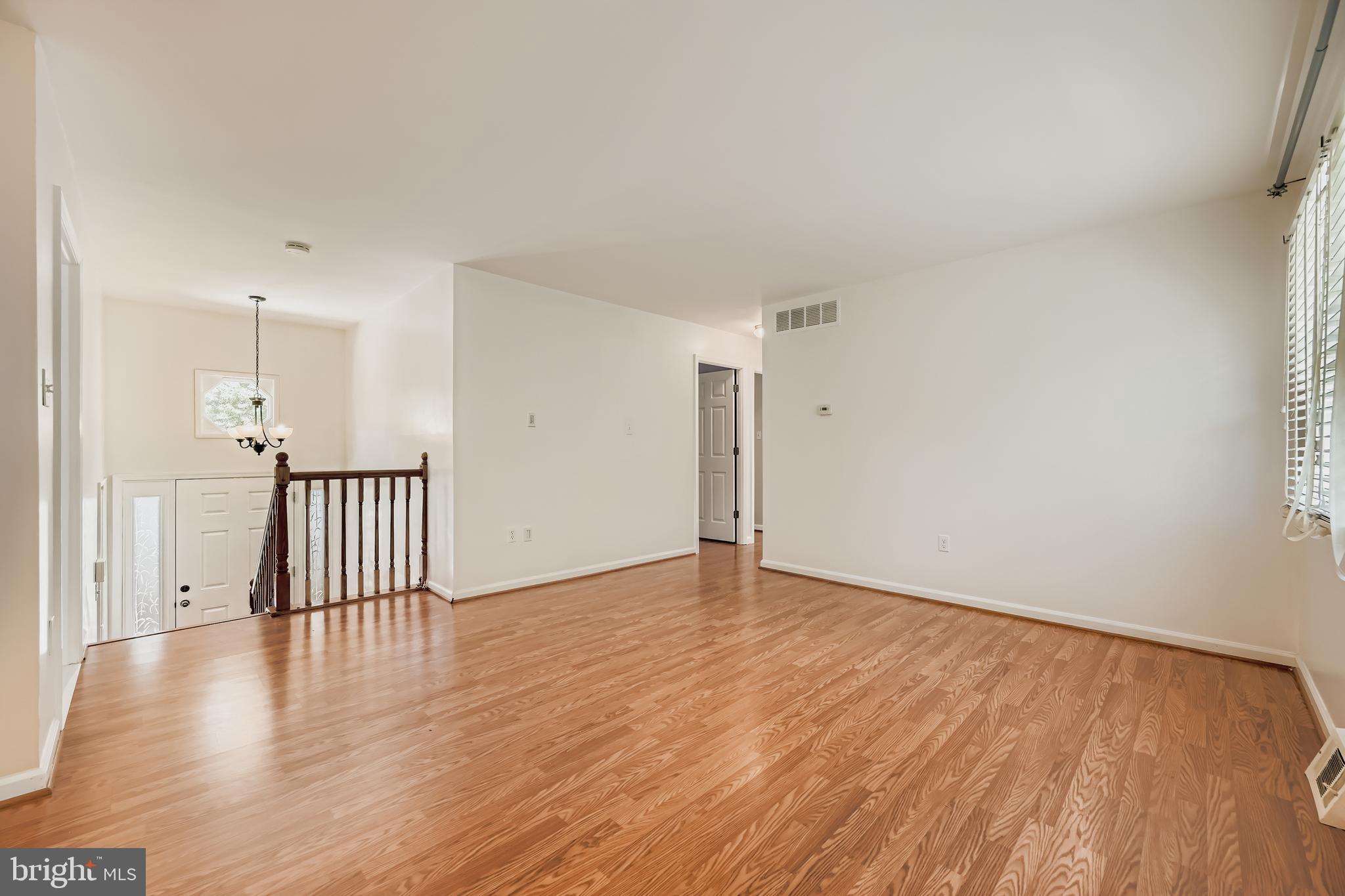 SUBURBIA - Residential