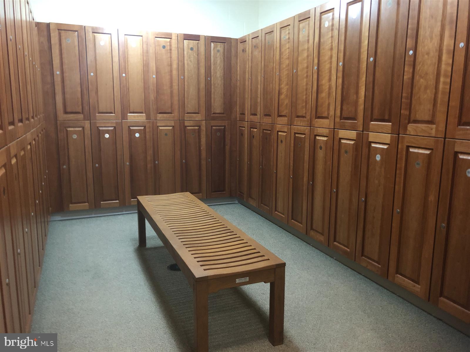 SUNSET ISLAND - Residential