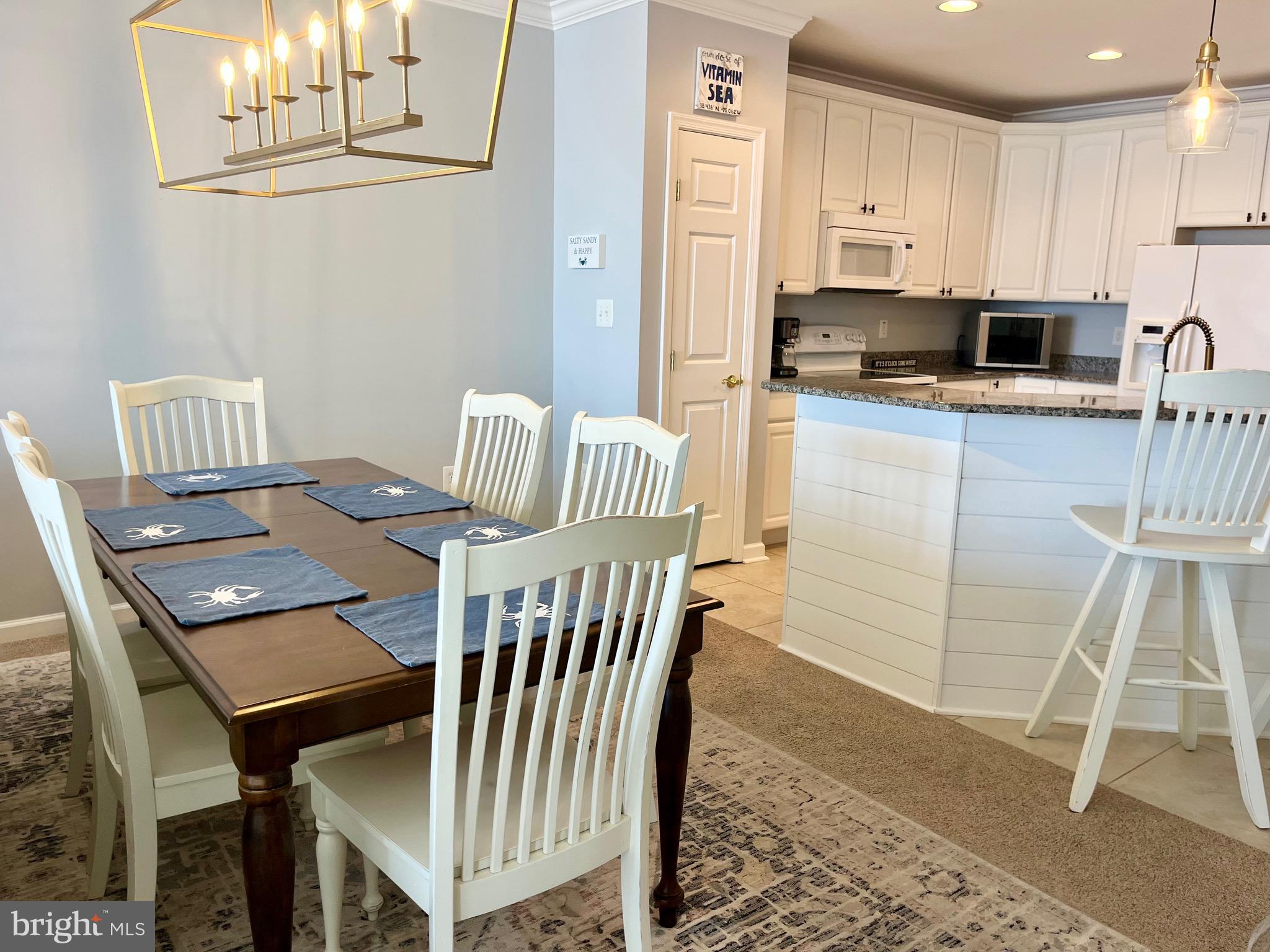 SUNSET ISLAND - Residential