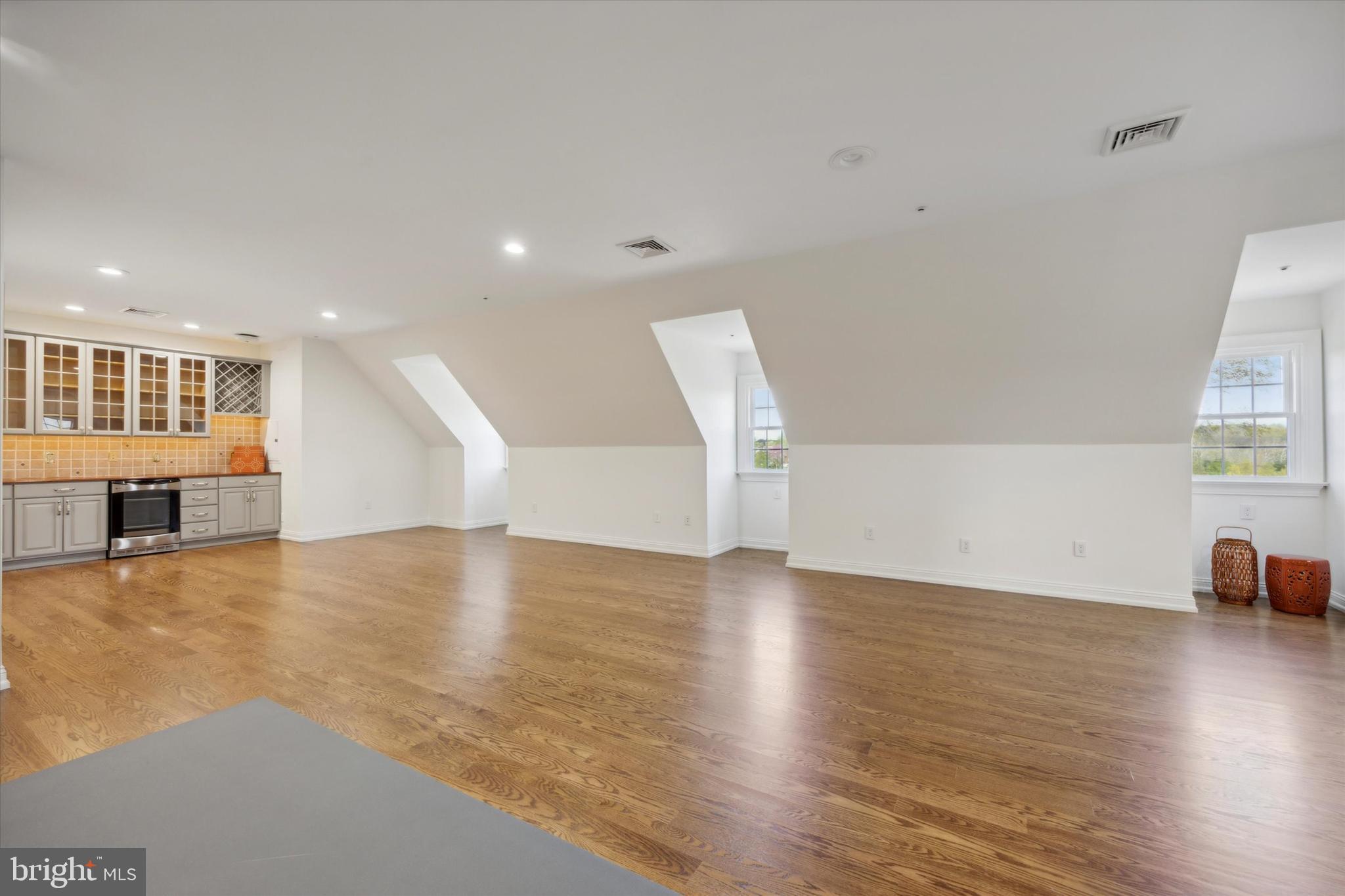 STANWOOD FARMS - Residential