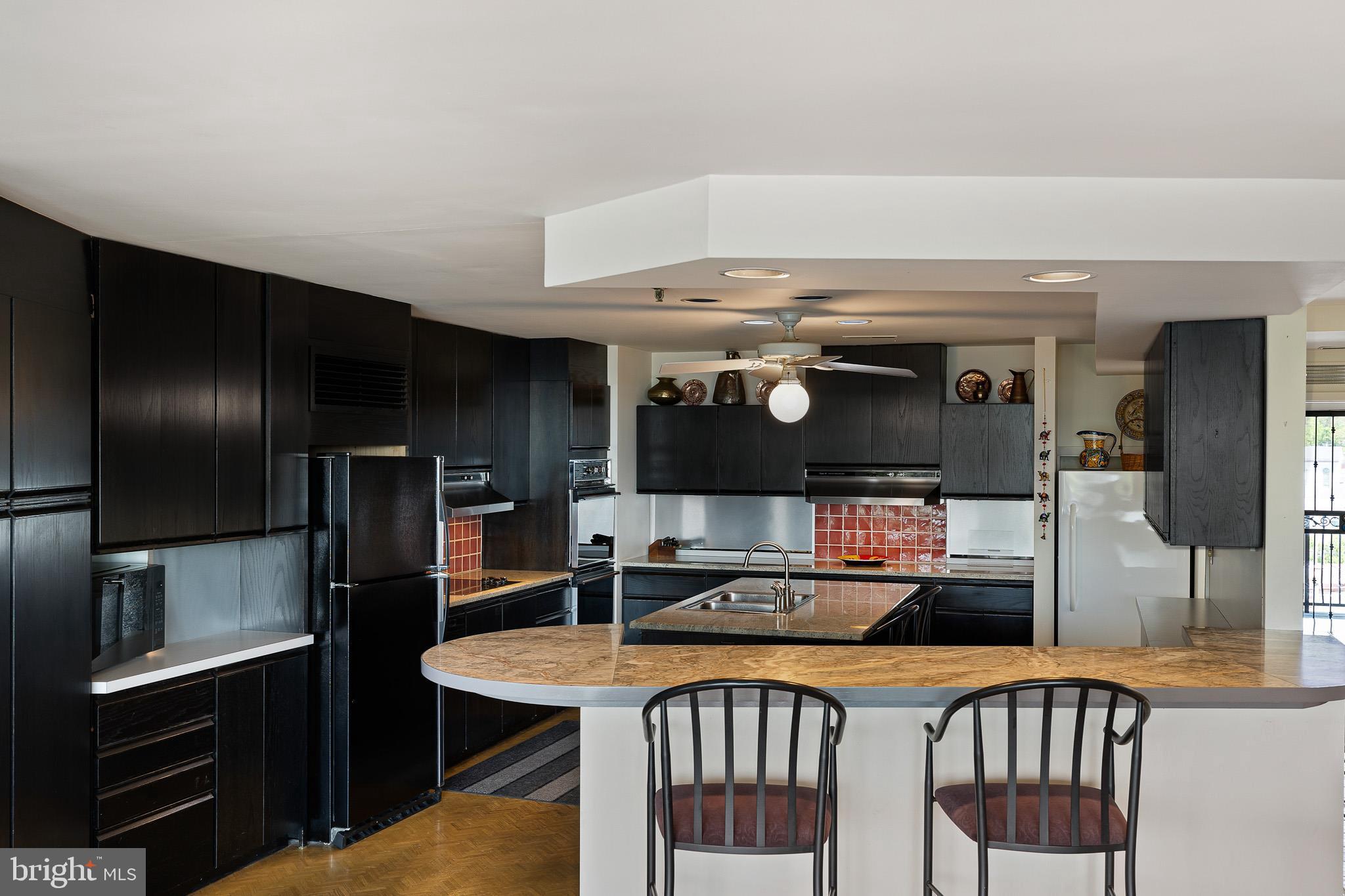 SUPERFINE LANE - Residential