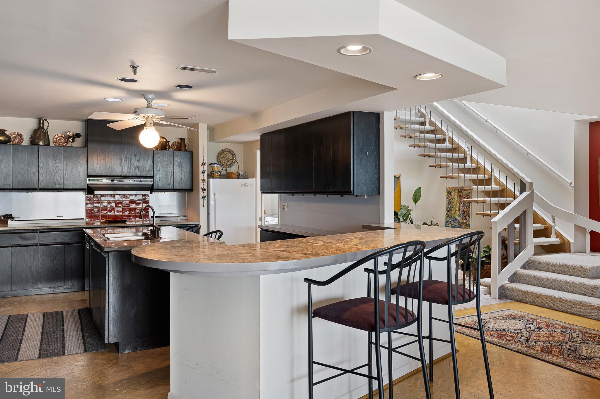 SUPERFINE LANE - Residential