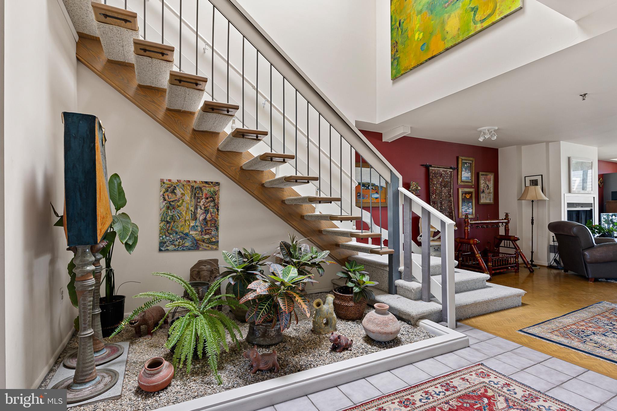 SUPERFINE LANE - Residential