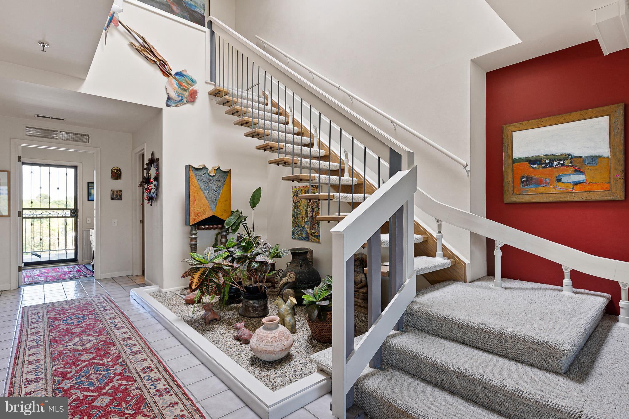 SUPERFINE LANE - Residential