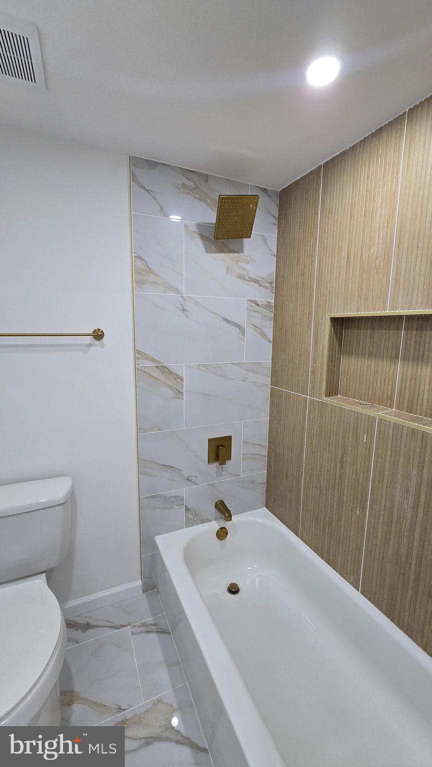 SUGARLAND - Residential