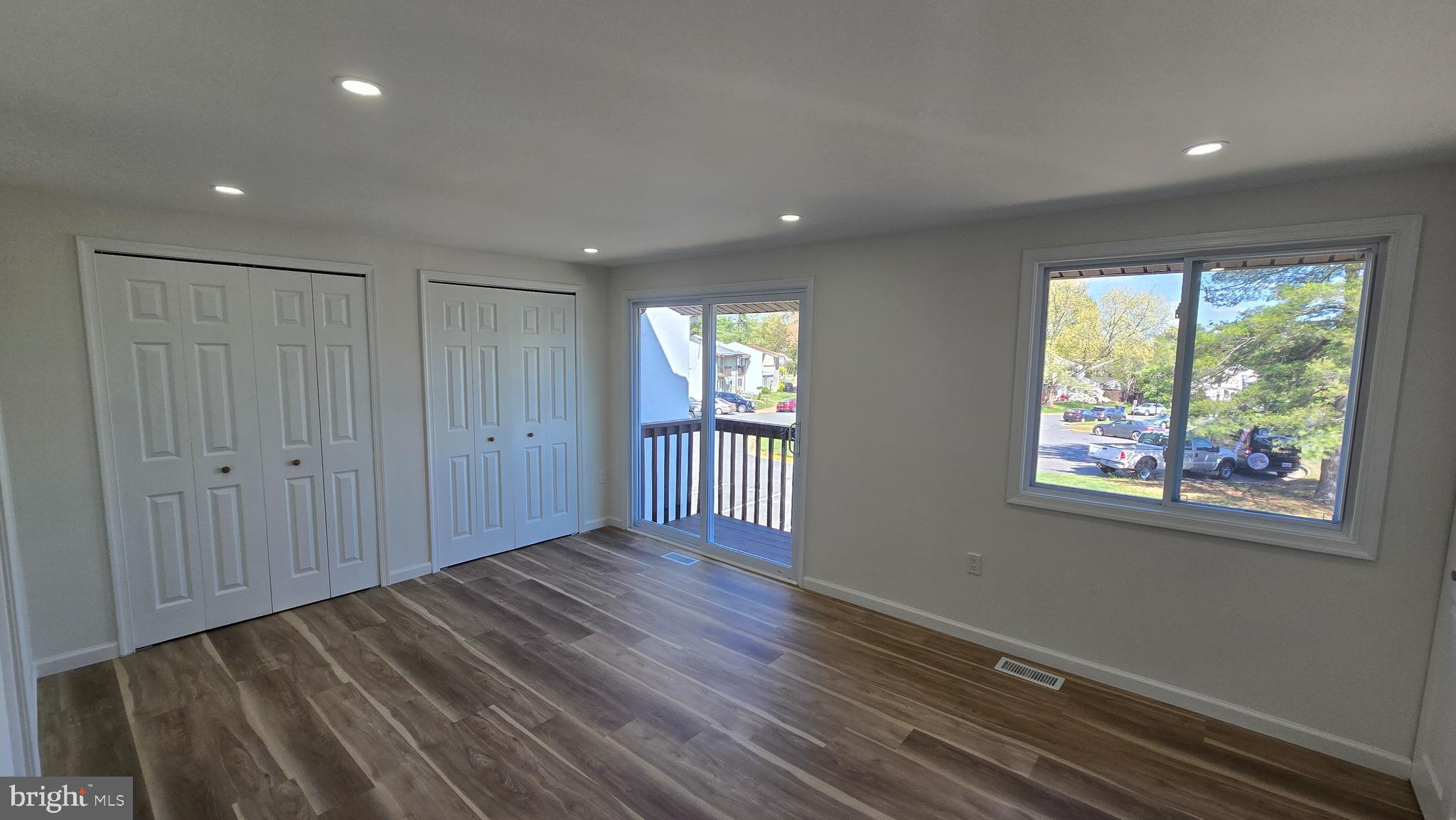 SUGARLAND - Residential