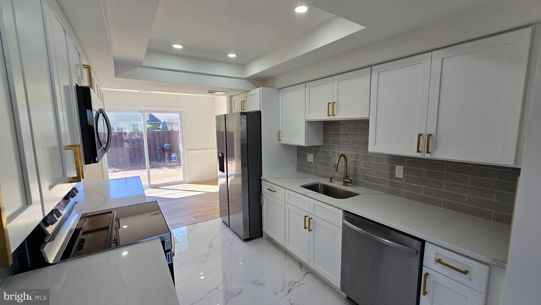 SUGARLAND - Residential