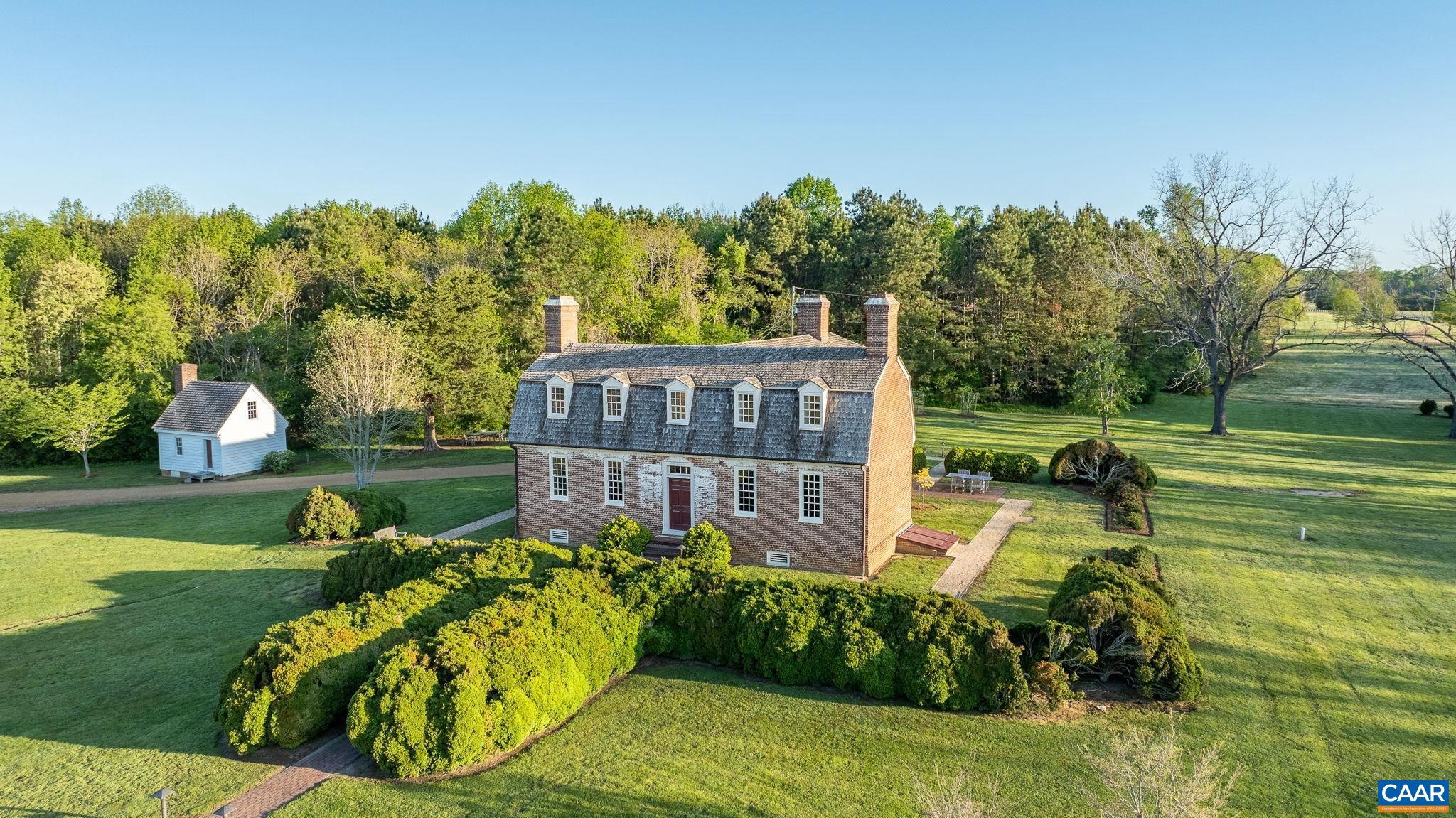 1425 TWIGGS FERRY RD