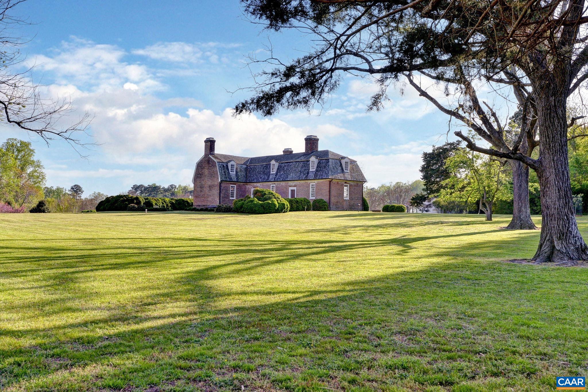 1425 TWIGGS FERRY RD