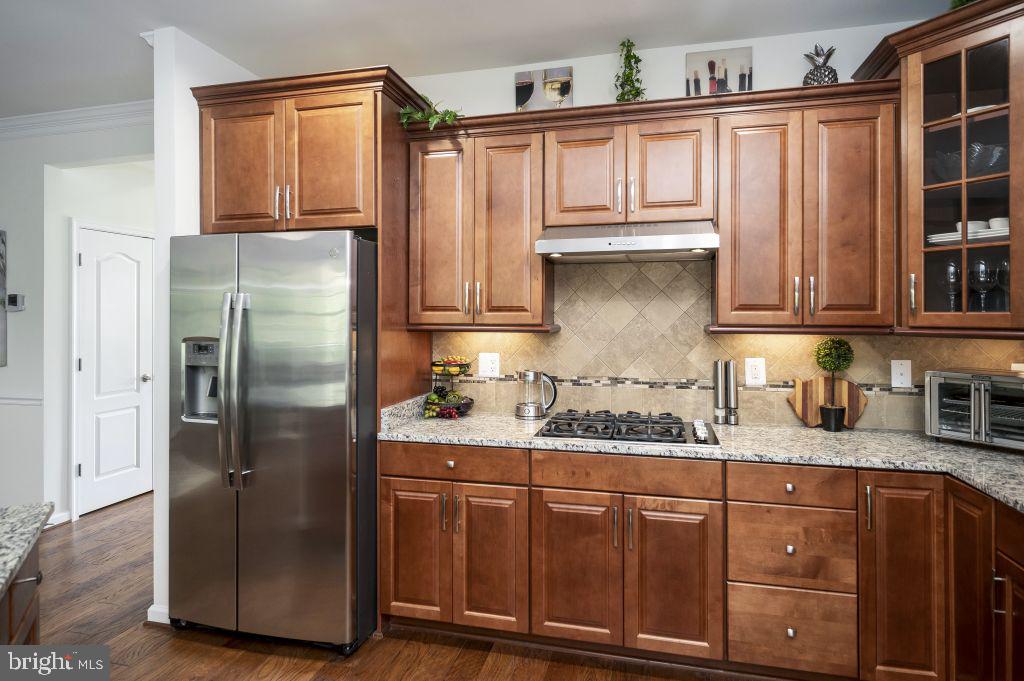 VIRGINIA HERITAGE AT LEE'S PARK - Residential