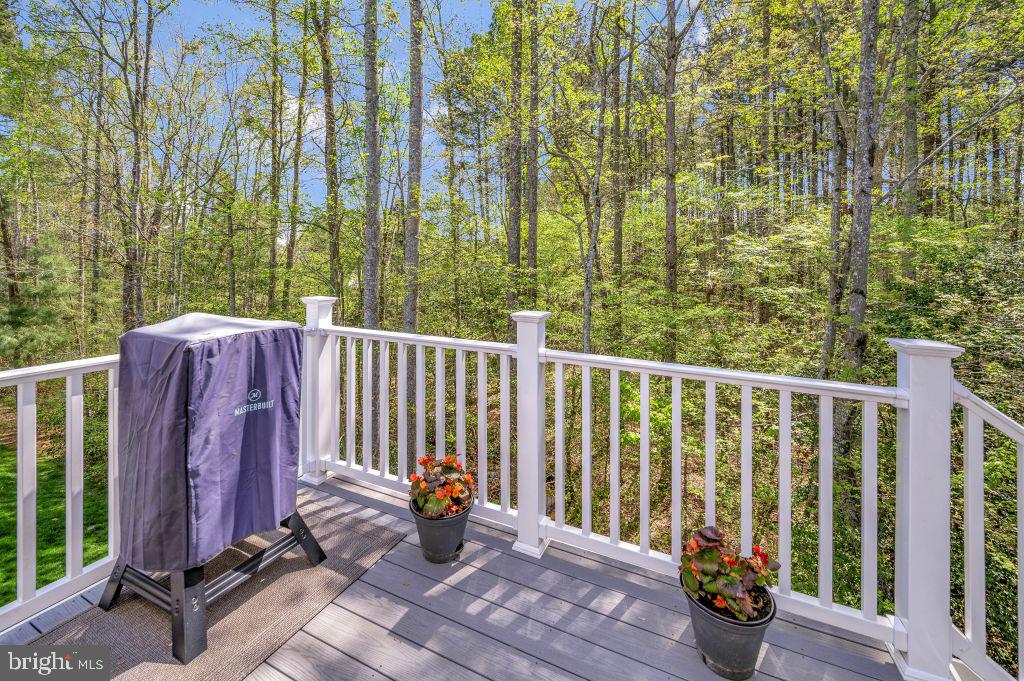 VIRGINIA HERITAGE AT LEE'S PARK - Residential