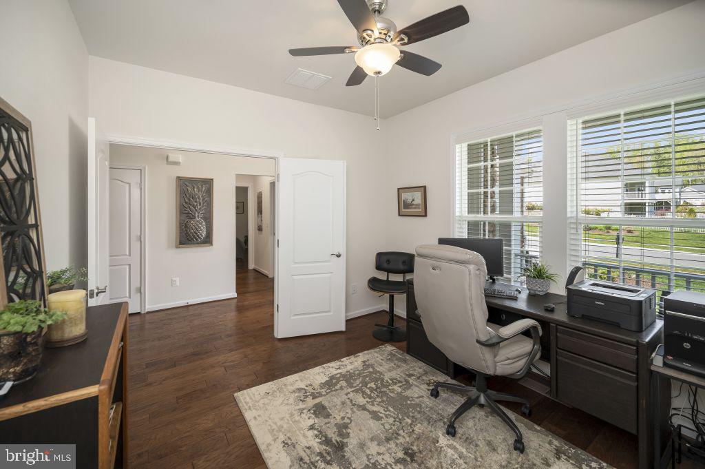 VIRGINIA HERITAGE AT LEE'S PARK - Residential