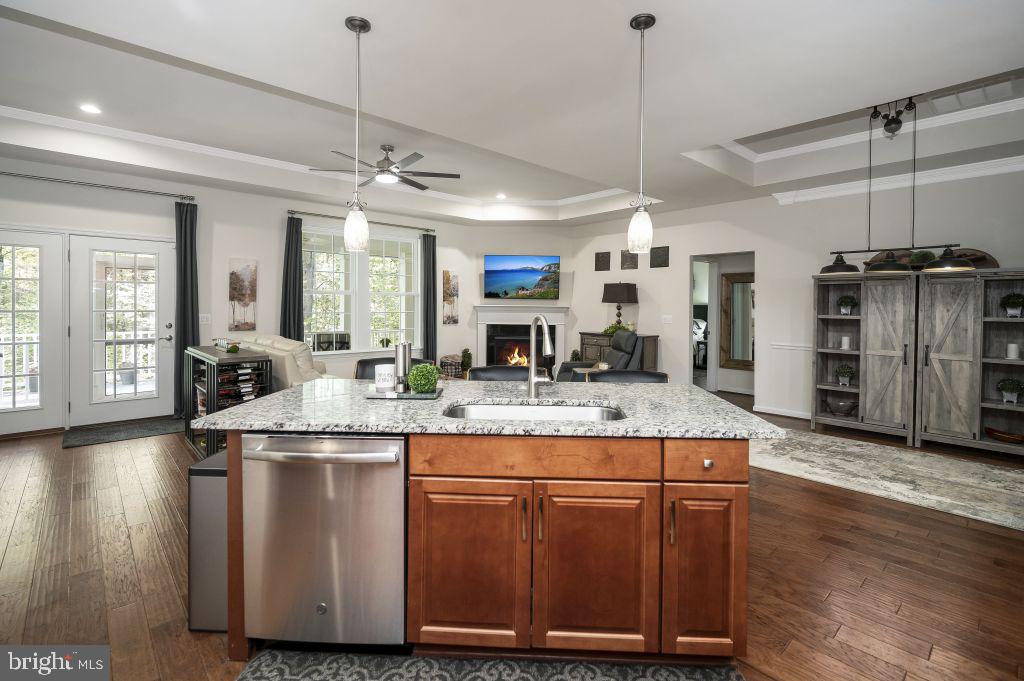 VIRGINIA HERITAGE AT LEE'S PARK - Residential