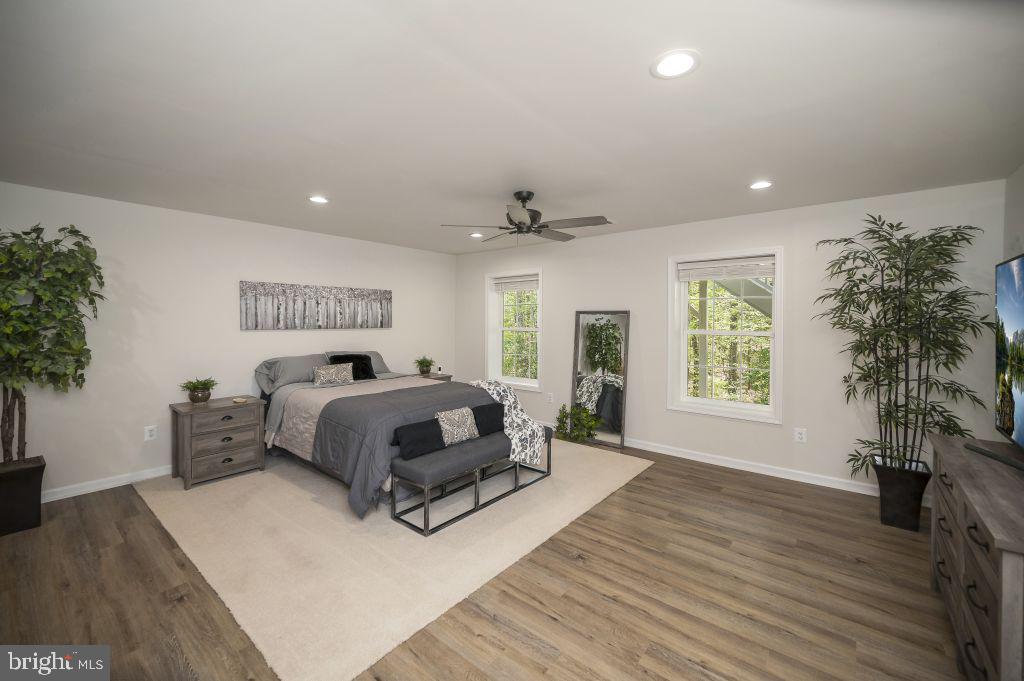 VIRGINIA HERITAGE AT LEE'S PARK - Residential