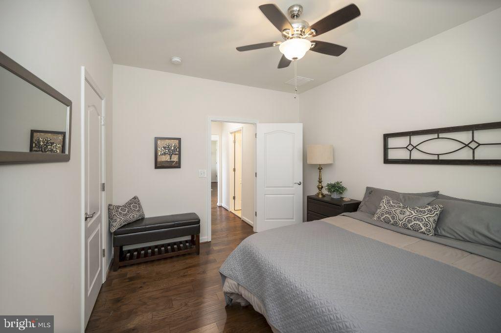 VIRGINIA HERITAGE AT LEE'S PARK - Residential