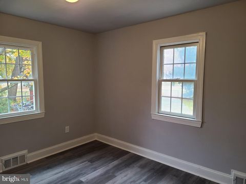 Tiny photo for 9 Sunset Avenue, PENNSVILLE, NJ 08070 (MLS # NJSA2017136)