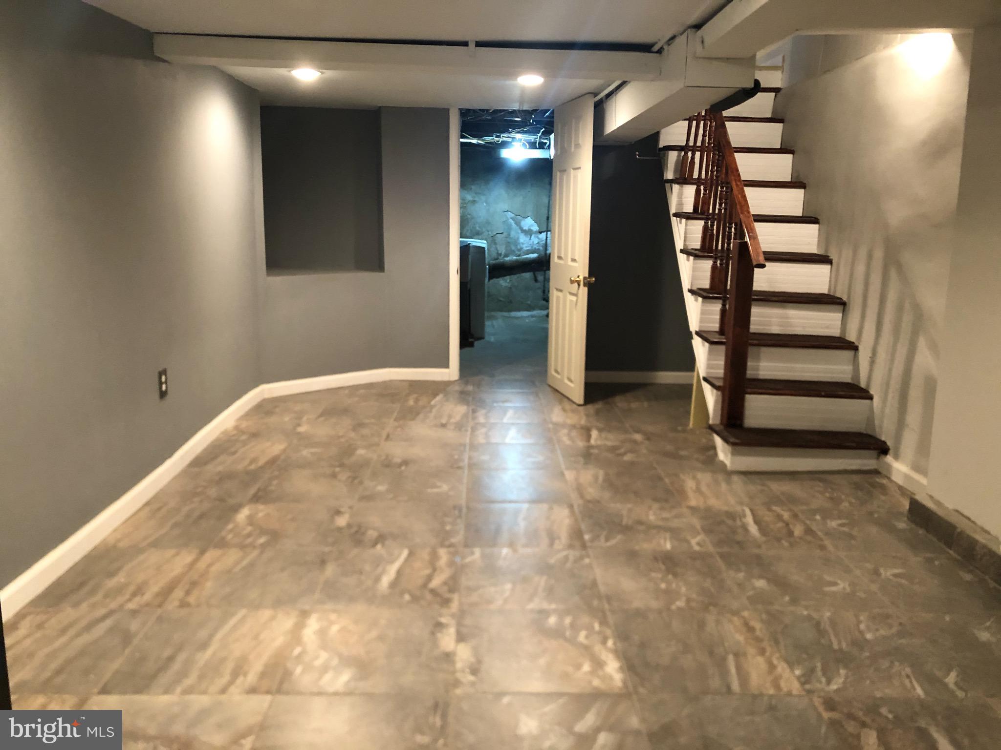 WHITMAN - Residential