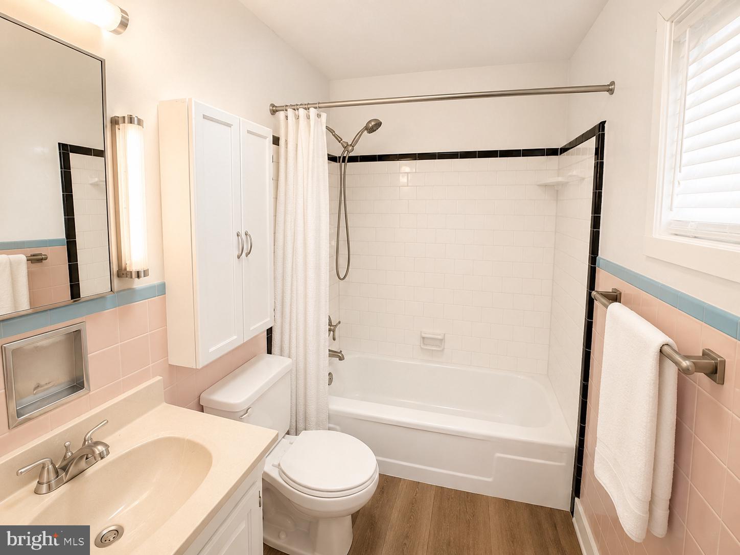 EASTWOOD - Residential