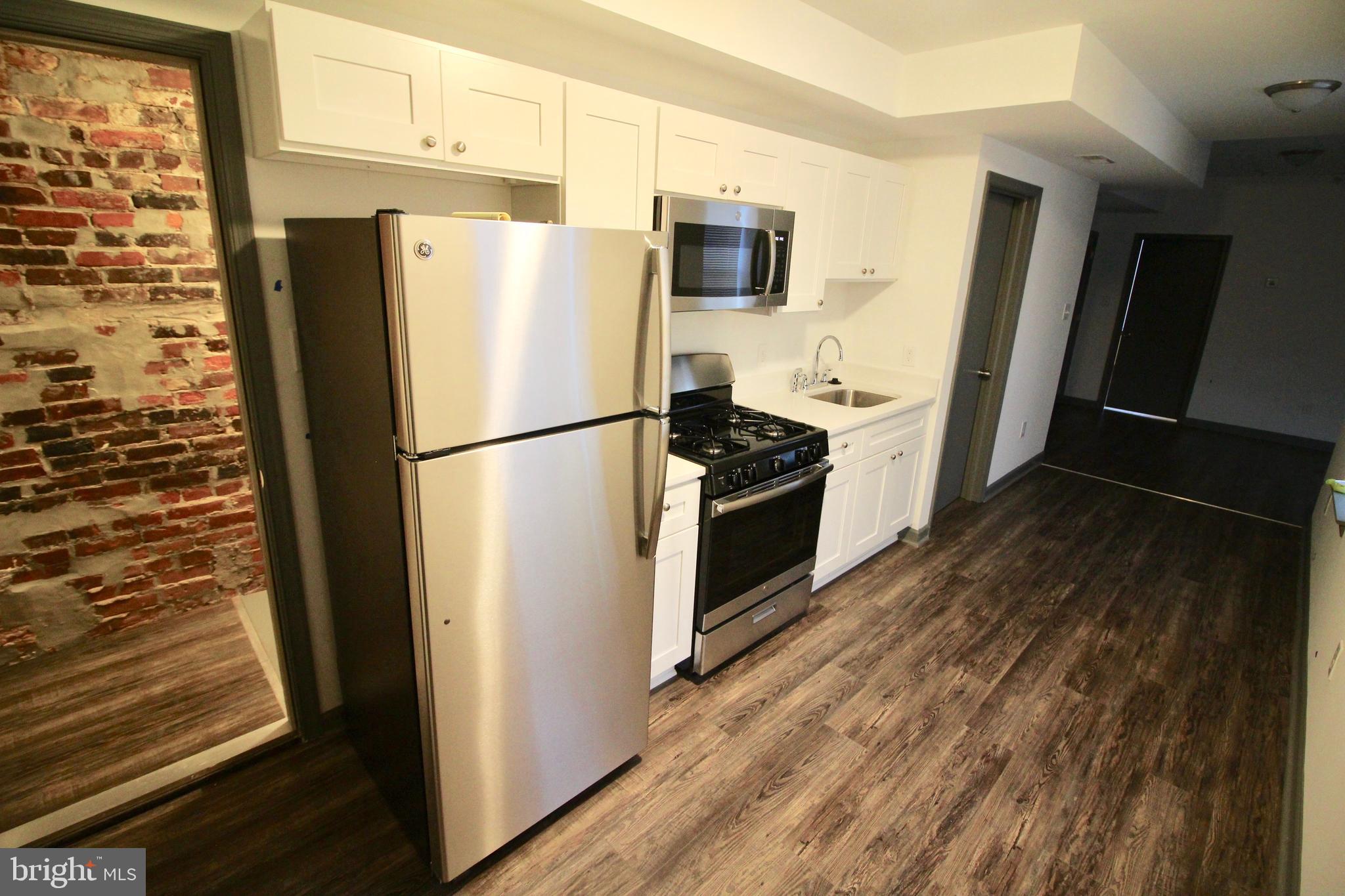 TEMPLE UNIVERSITY - Residential Lease