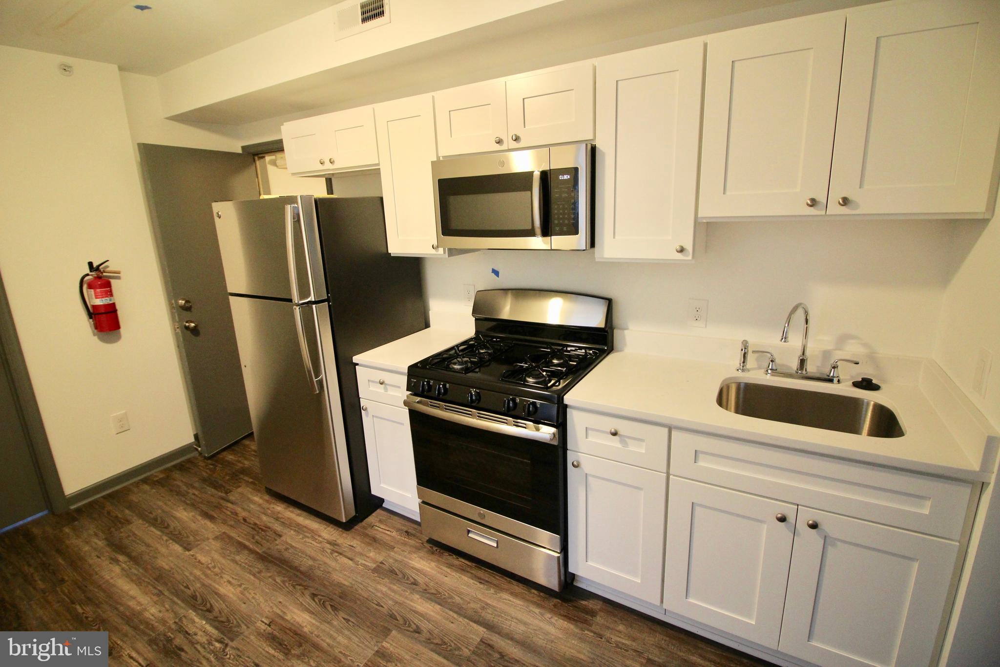 TEMPLE UNIVERSITY - Residential Lease