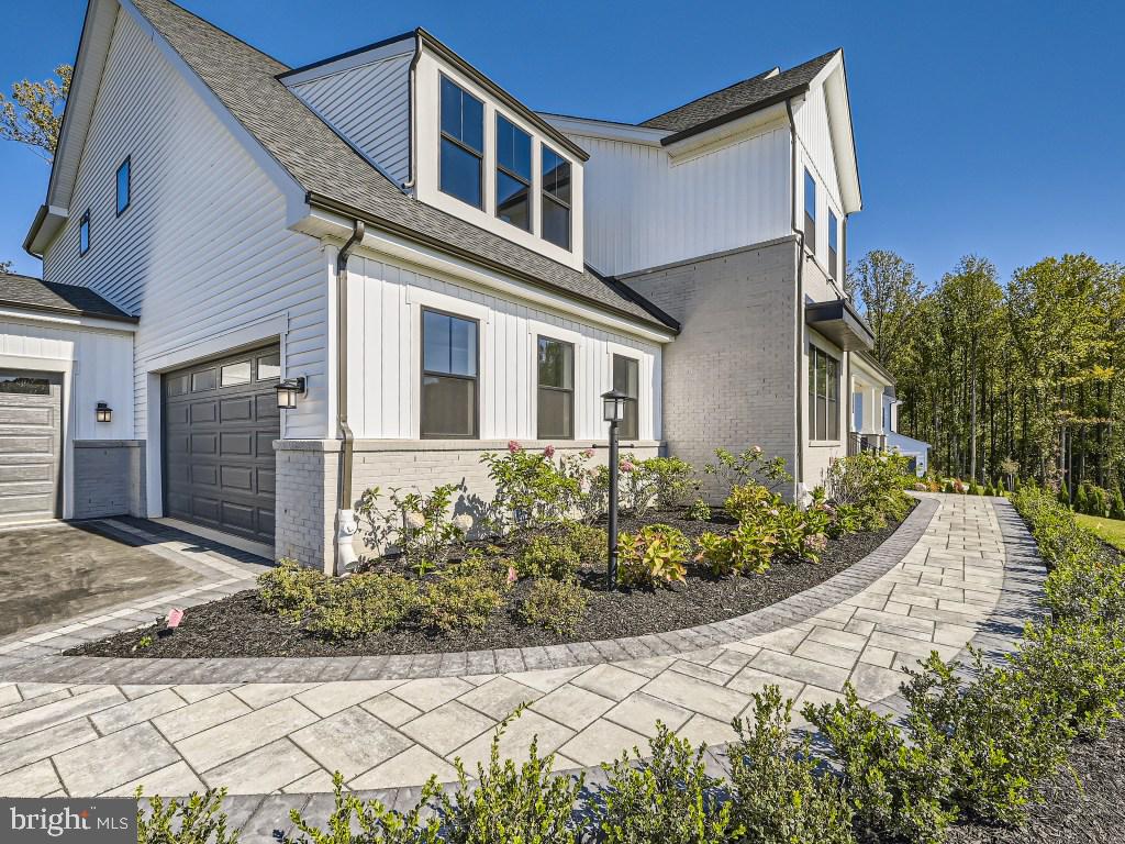 WILLOWCREEK - Residential