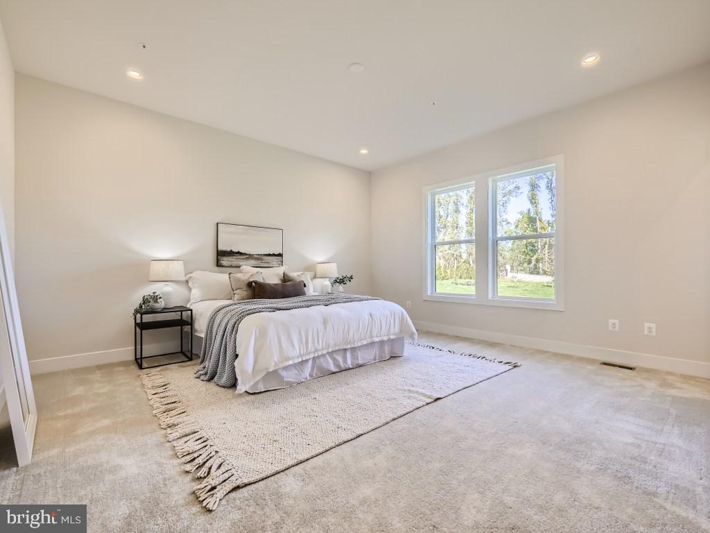 WILLOWCREEK - Residential