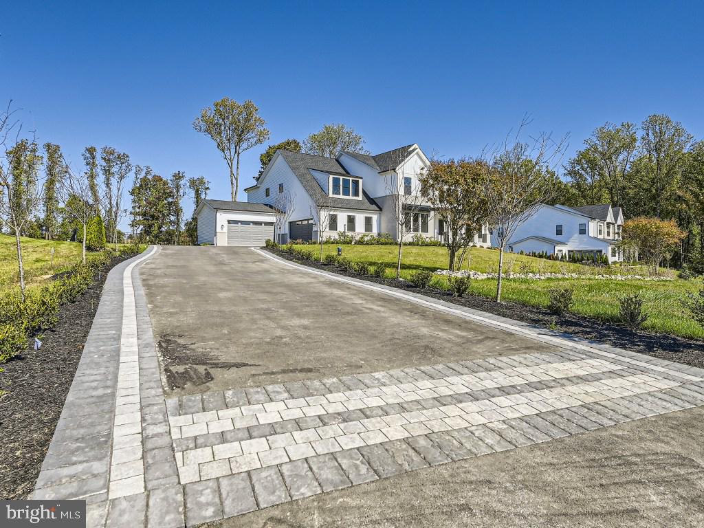 WILLOWCREEK - Residential