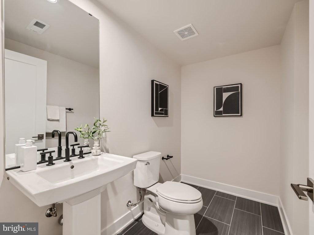 WILLOWCREEK - Residential