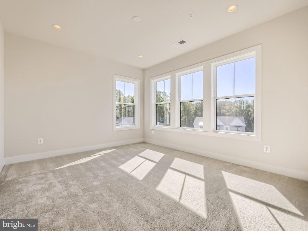 WILLOWCREEK - Residential