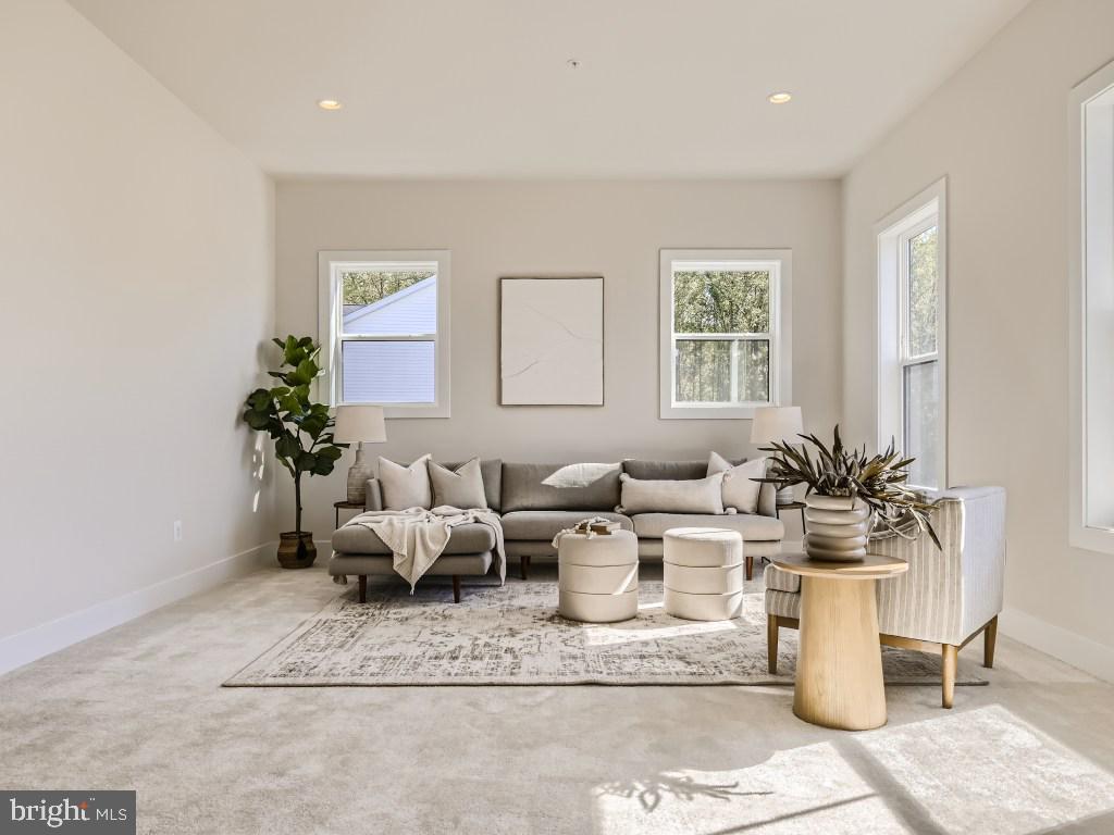 WILLOWCREEK - Residential