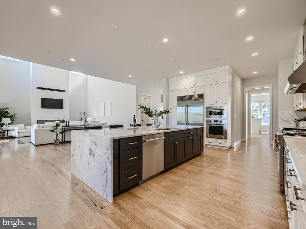 WILLOWCREEK - Residential