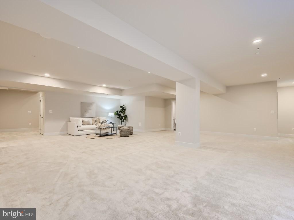 WILLOWCREEK - Residential