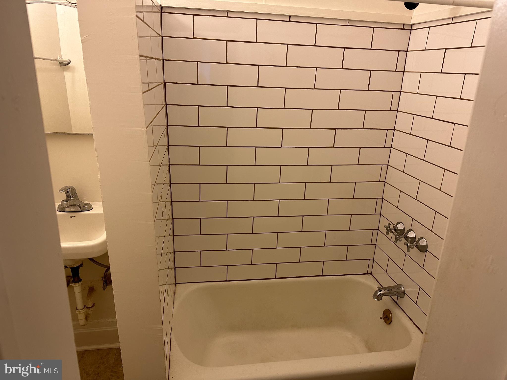 MIDTOWN HISTORIC DISTRICT - Residential Income