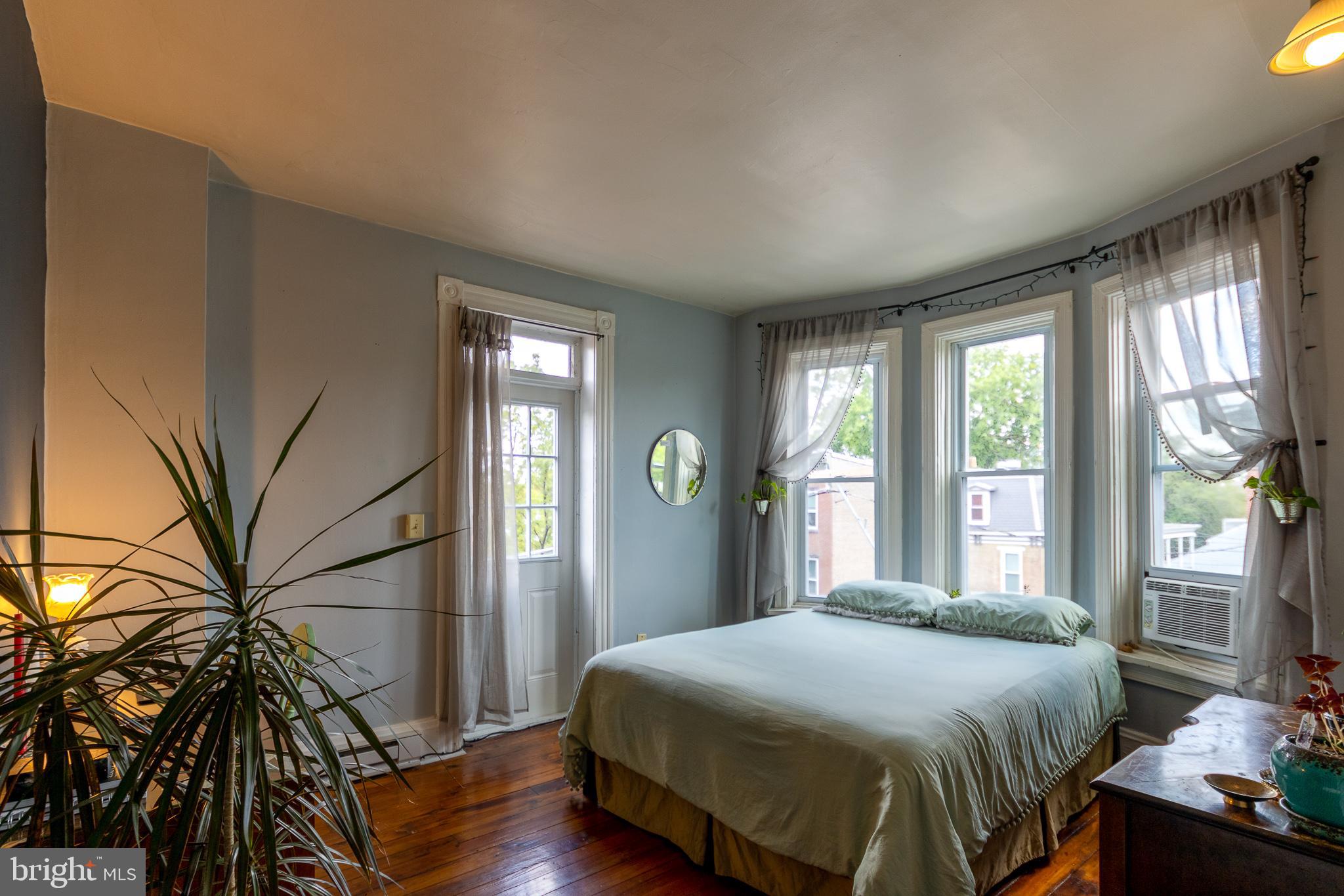 MIDTOWN HISTORIC DISTRICT - Residential Income