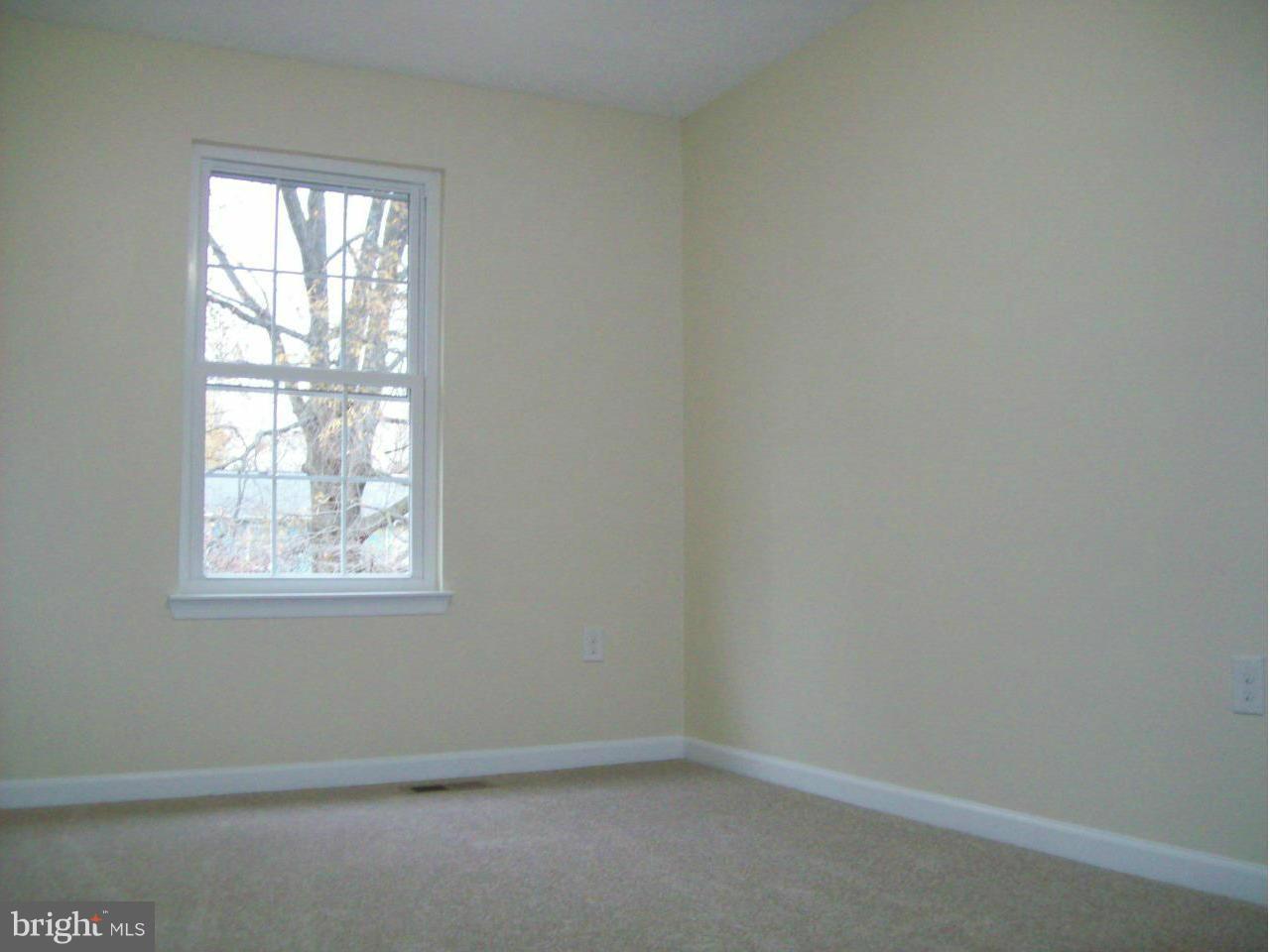 ST CHARLES SUB - CARRINGTON - Residential Lease