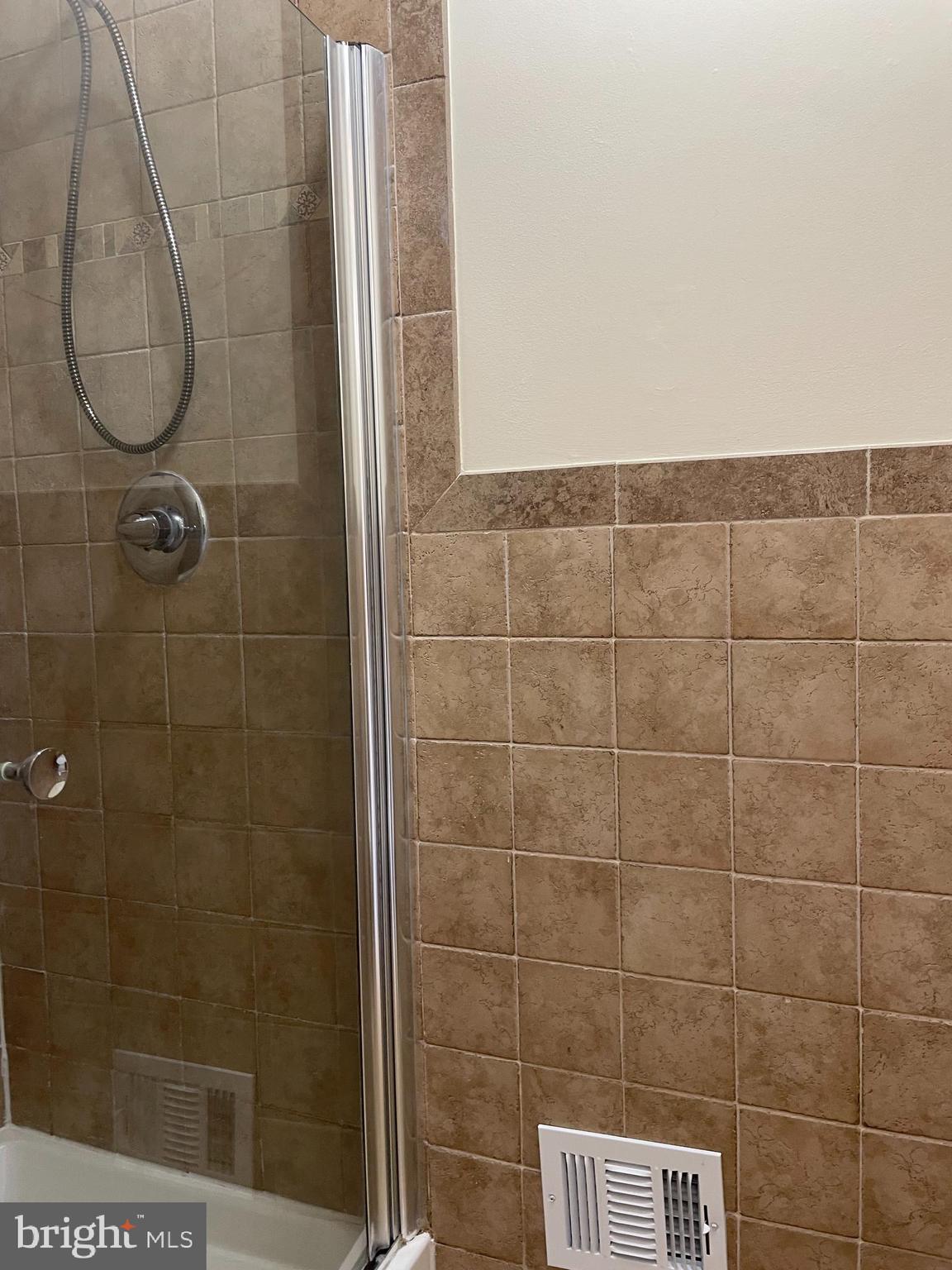 ST CHARLES SUB - CARRINGTON - Residential Lease