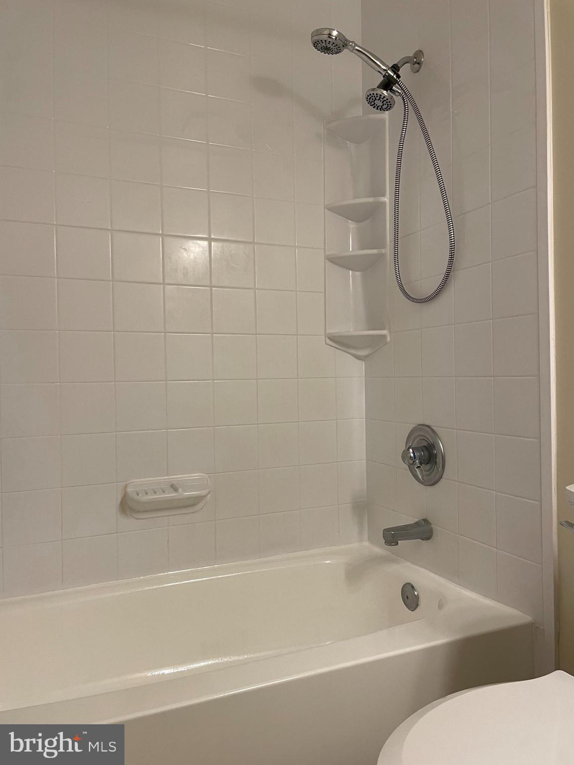 ST CHARLES SUB - CARRINGTON - Residential Lease