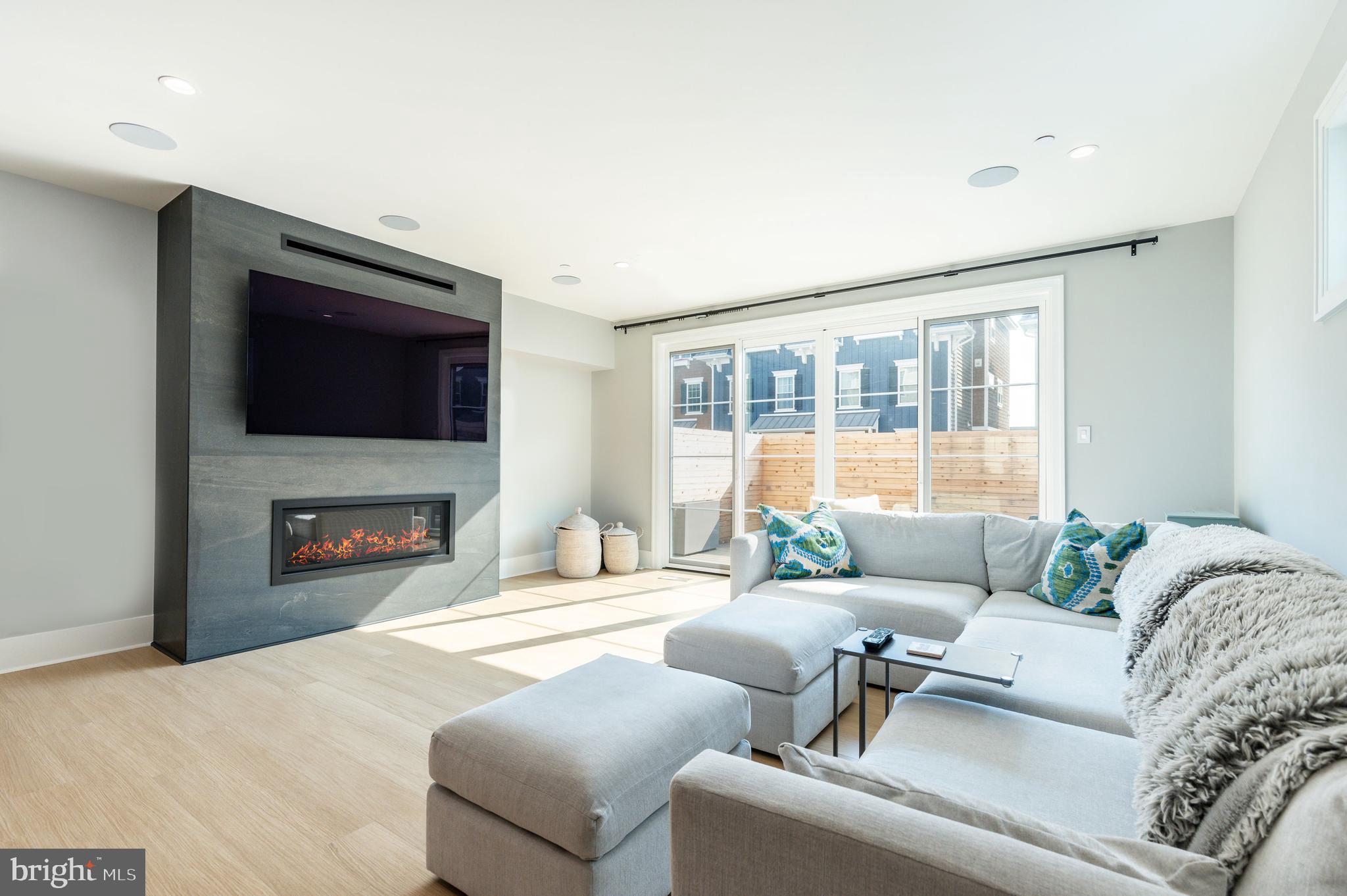 SHELDON CROSSING - Residential