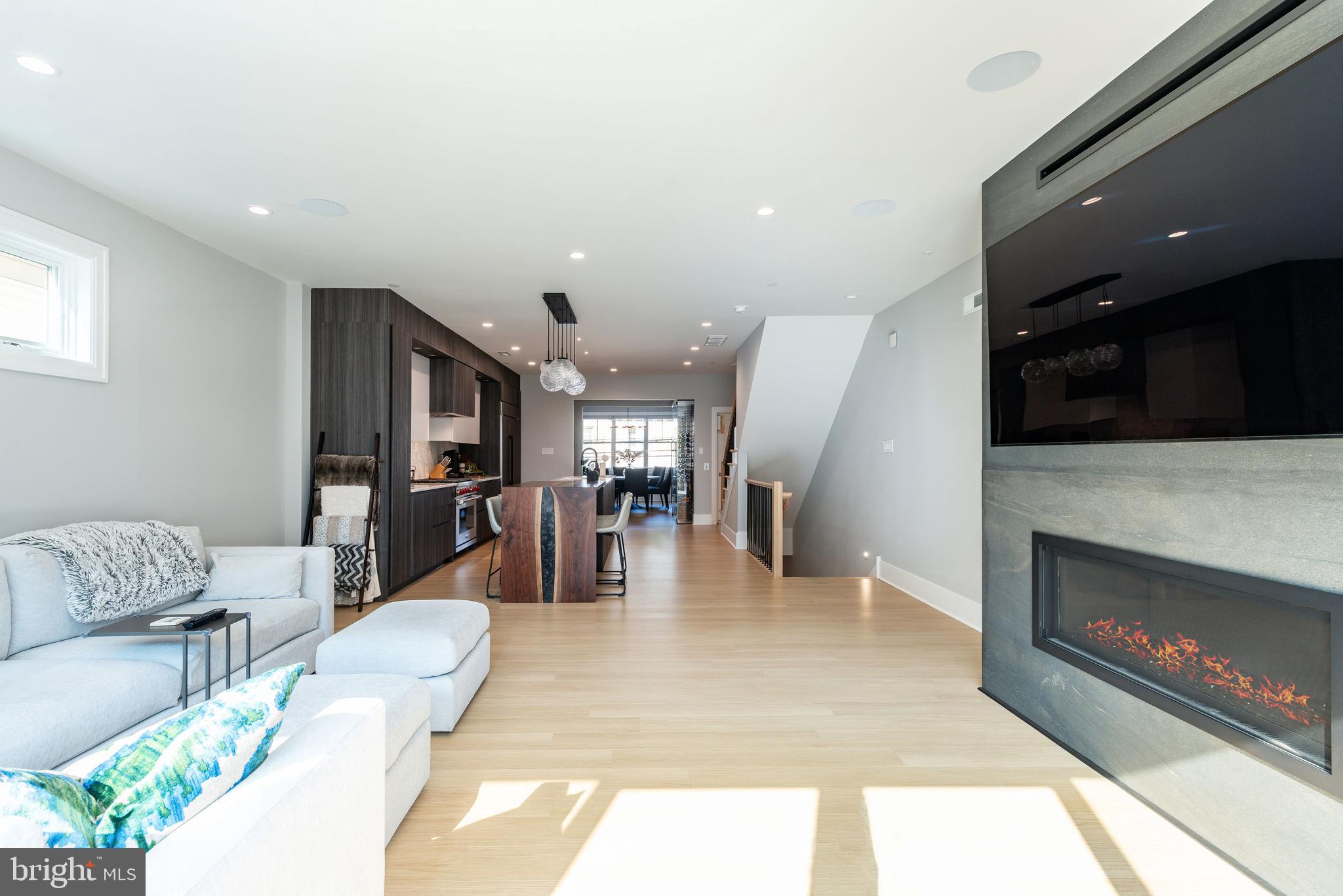 SHELDON CROSSING - Residential