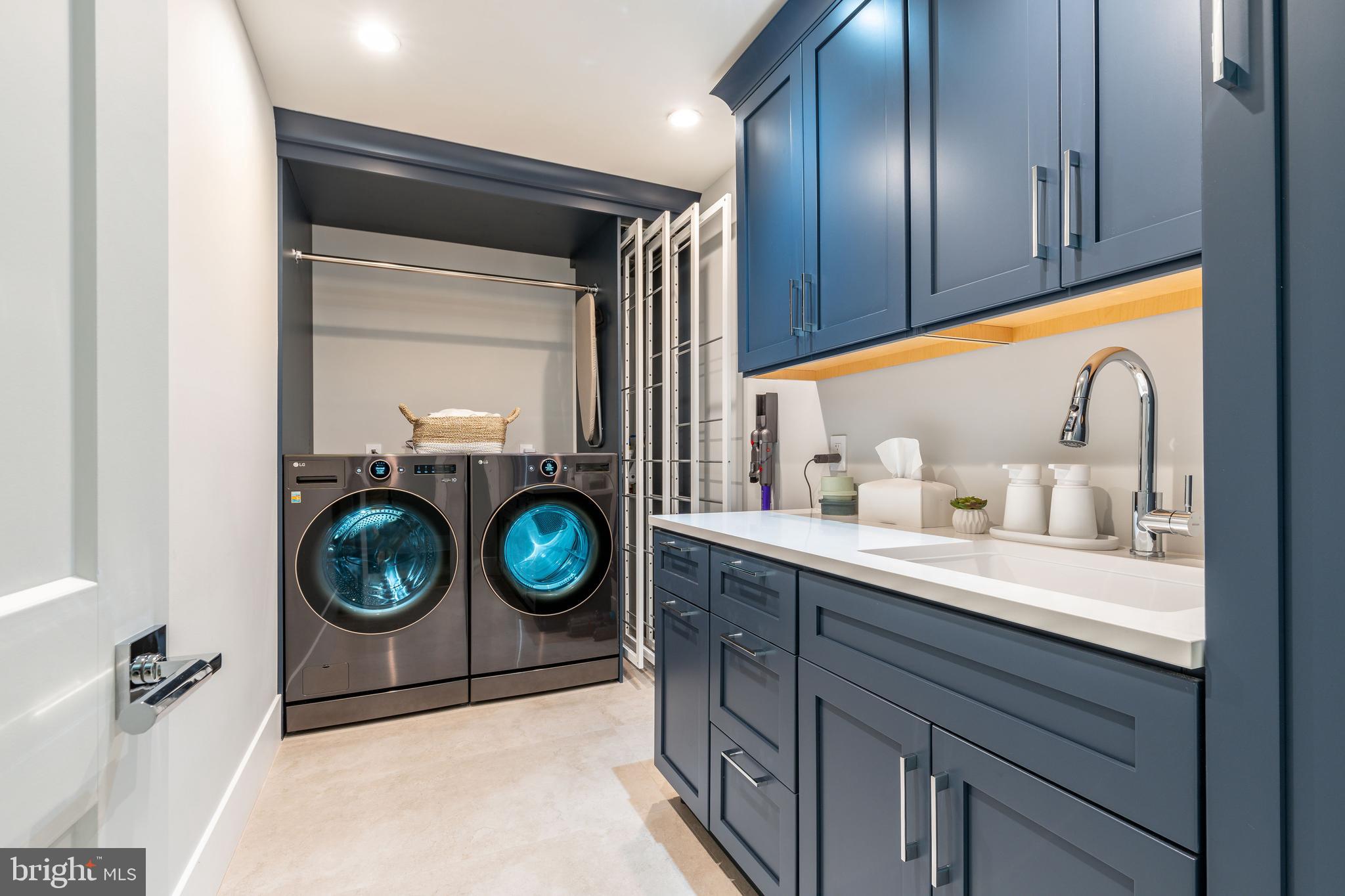 SHELDON CROSSING - Residential