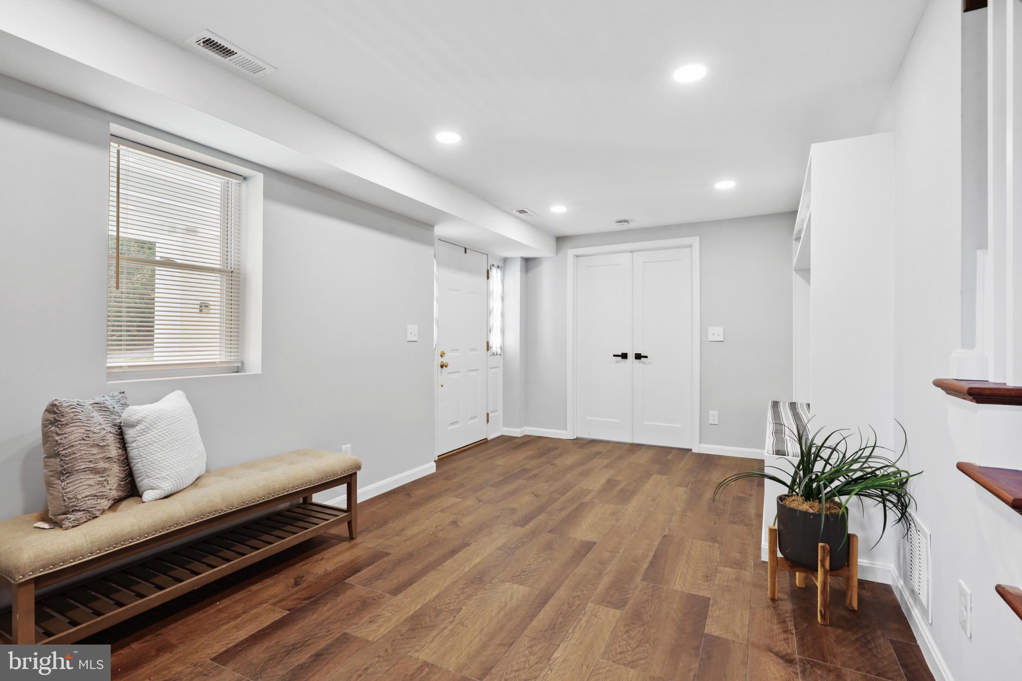 WOODSTOCK - Residential