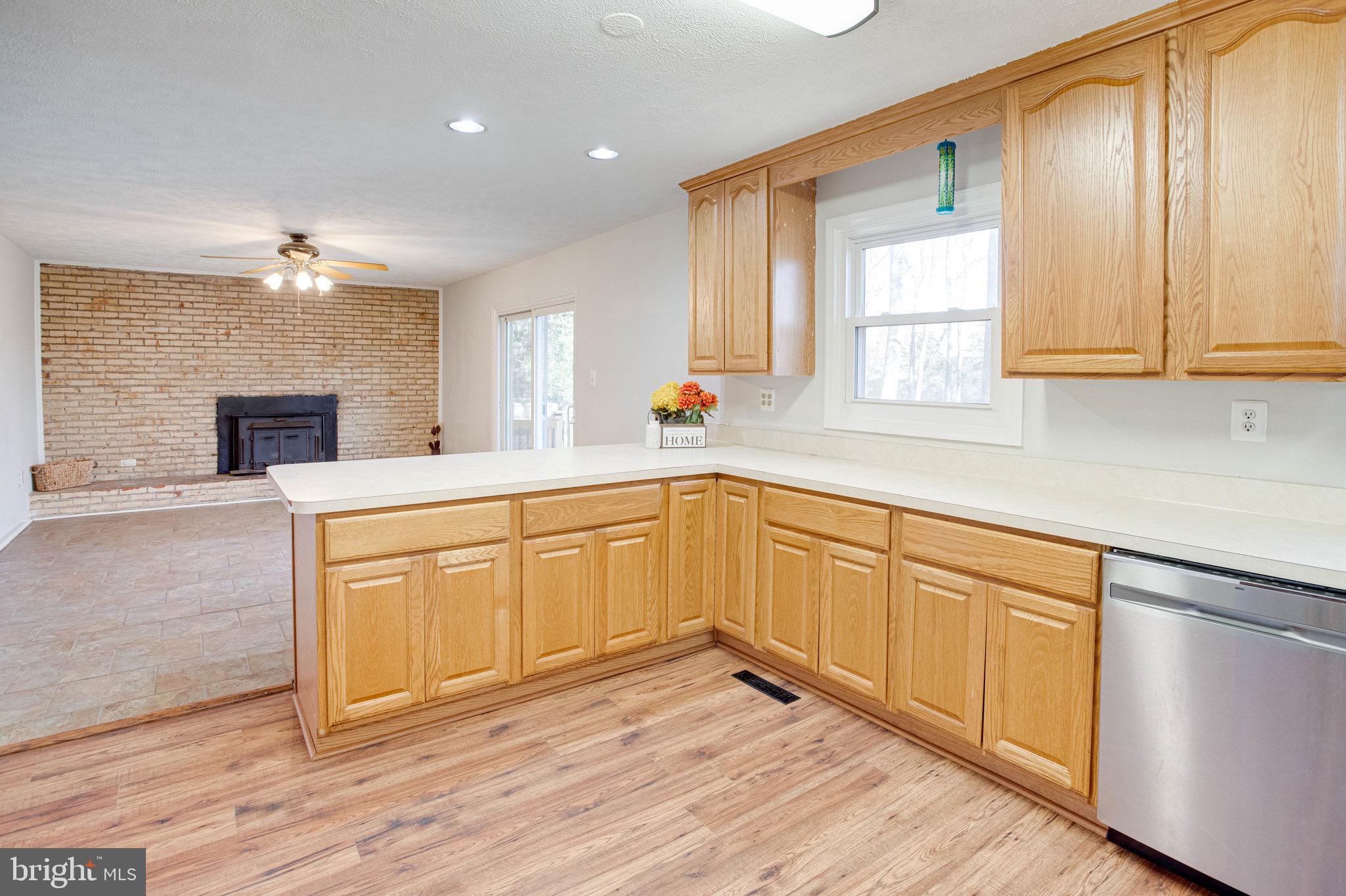 LAKE MONTCLAIR - Residential