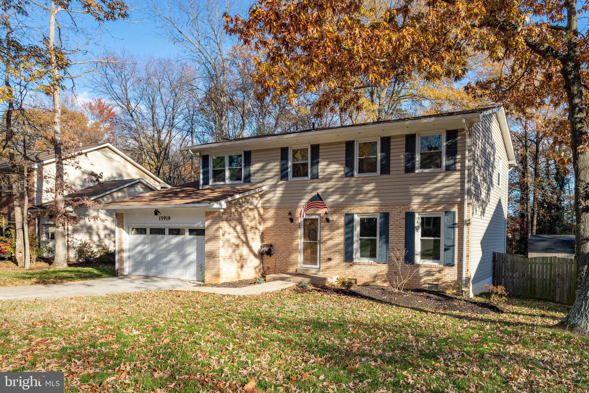 LAKE MONTCLAIR - Residential