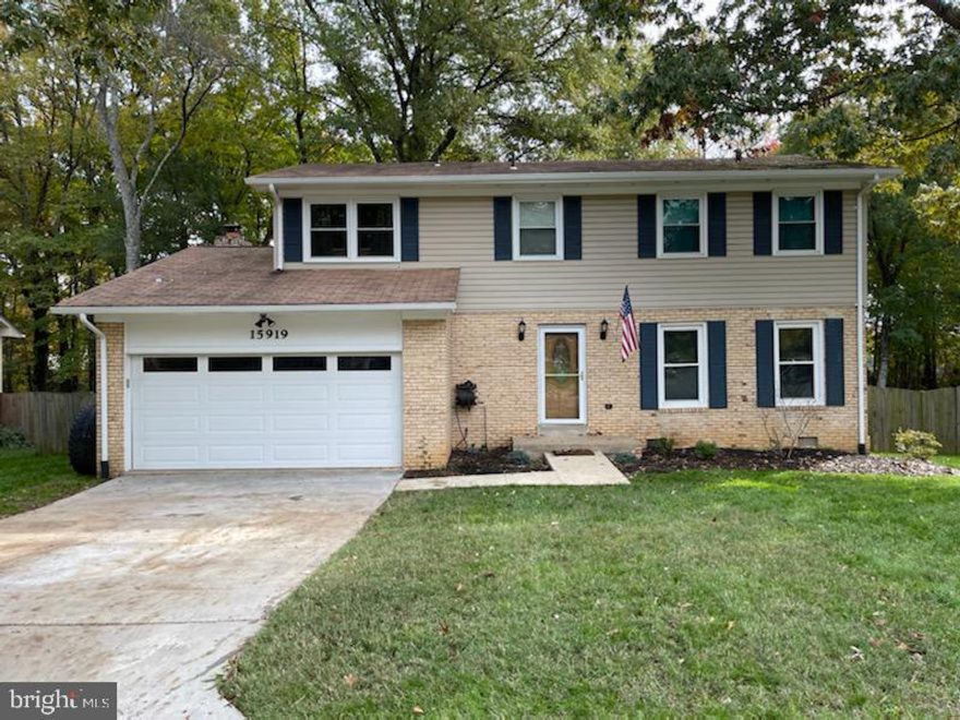 This single detached home is proudly positioned in a quiet cul-de-sac and promises peaceful and private living for the lucky new owners. 

The generous layout is light-filled, well-designed, and inviting with four bedrooms and 2.5 bathrooms including the updated and freshly painted master bath. The secondary bedrooms are also a good size ensuring space for everyone to spread out and relax.

A cozy stove ensures a warm and inviting ambiance plus there is a mix of gorgeous hardwood floors and plush carpet. Cooking will be a pleasure in the well-equipped kitchen with stainless steel appliances and sweeping countertops while outside, you can host guests on the deck or cook on the grill.

All this is set on a good-size lot with a two-car attached garage and a fenced yard that backs onto the woods. Schools, shopping, and Lake Montclair are all within easy reach along with major roads and a host of must-have amenities.