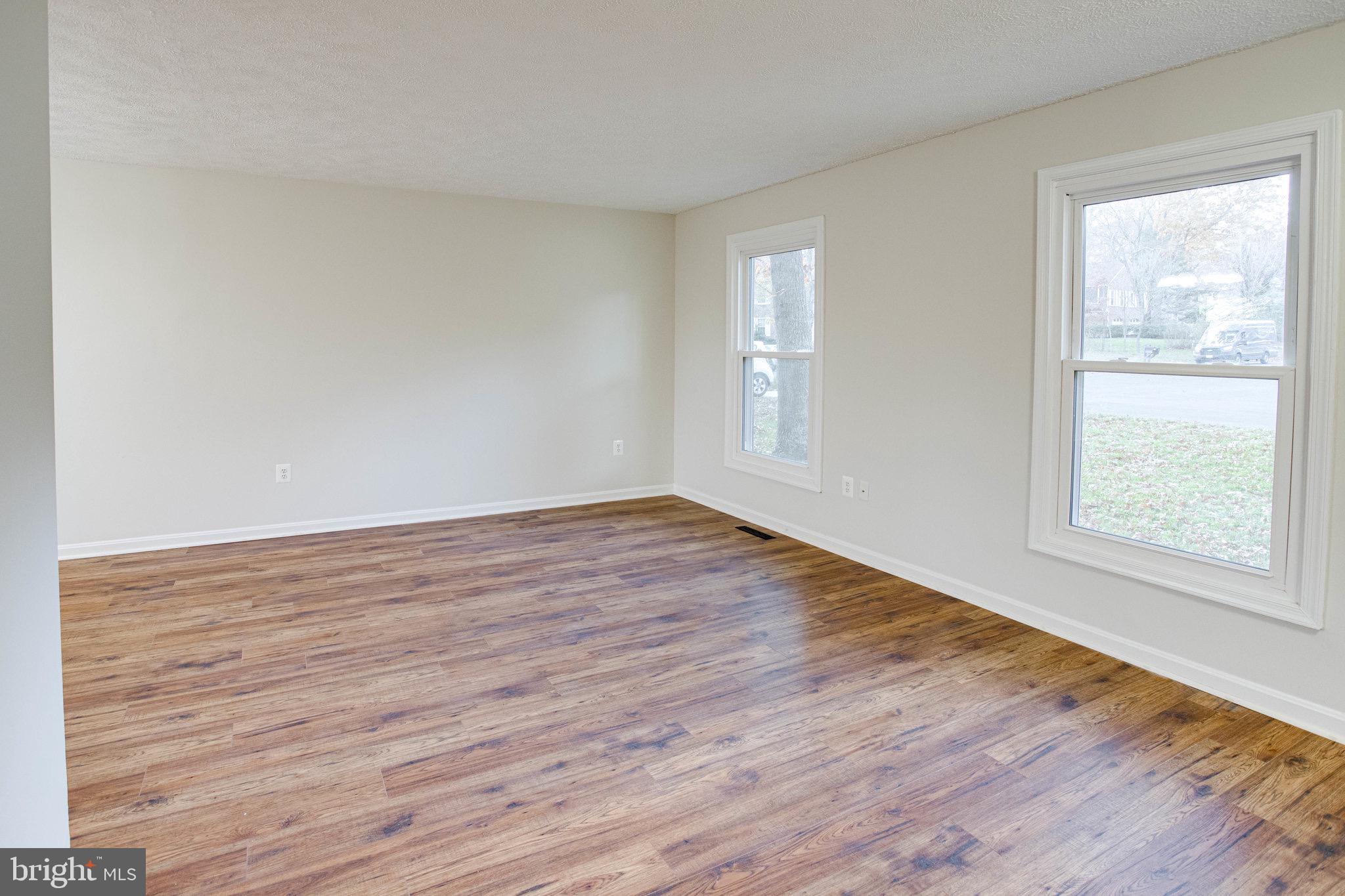 LAKE MONTCLAIR - Residential