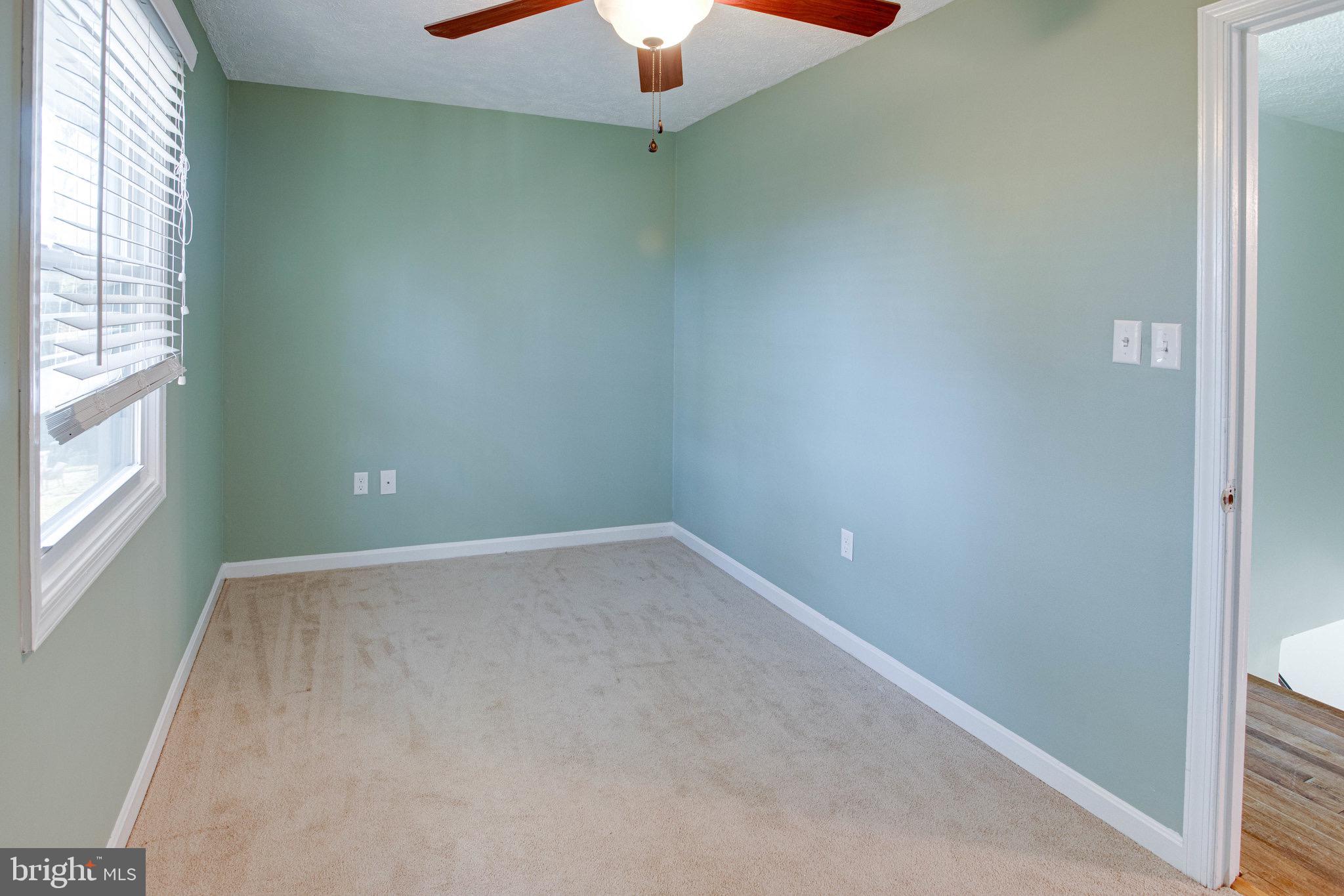 LAKE MONTCLAIR - Residential