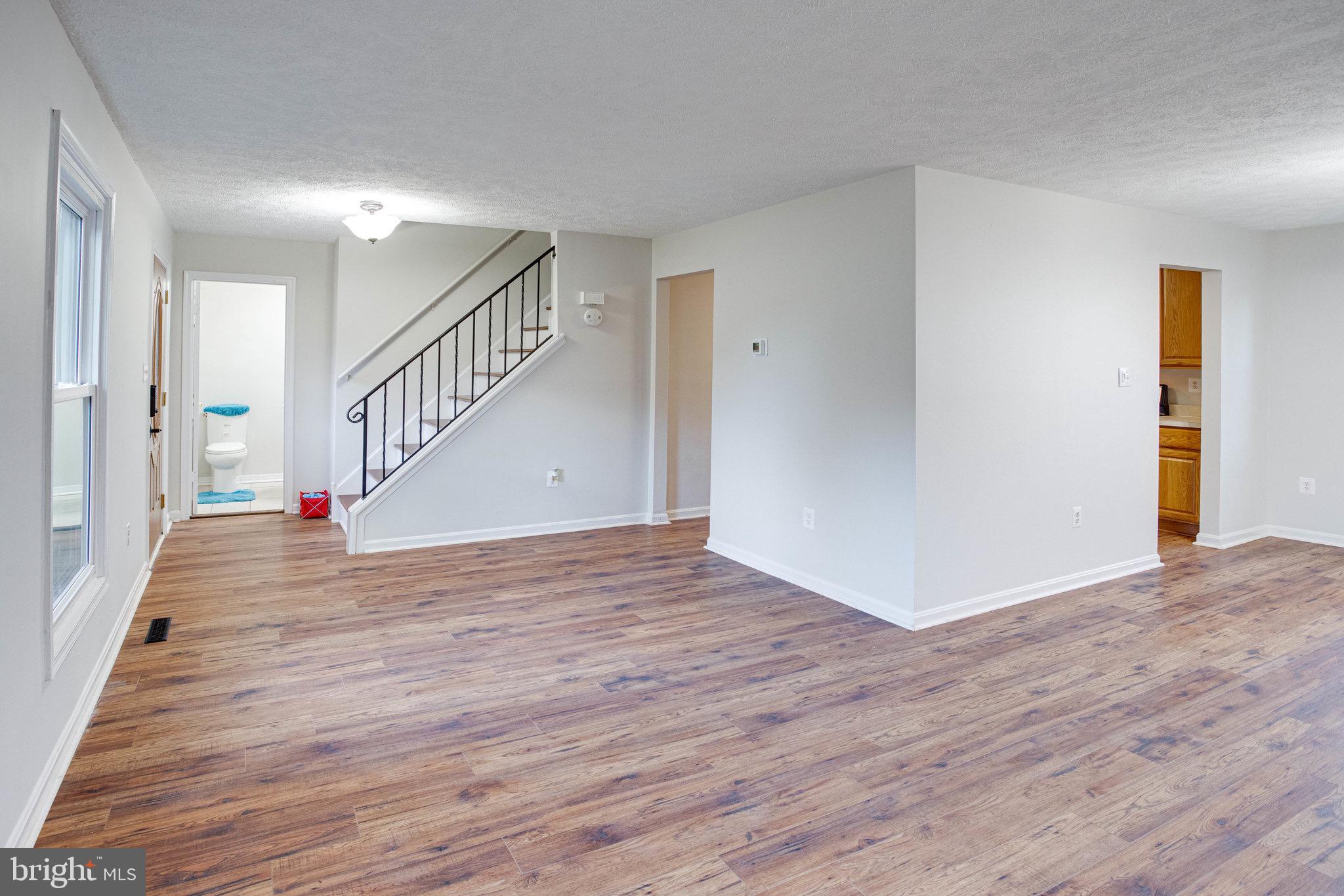 LAKE MONTCLAIR - Residential