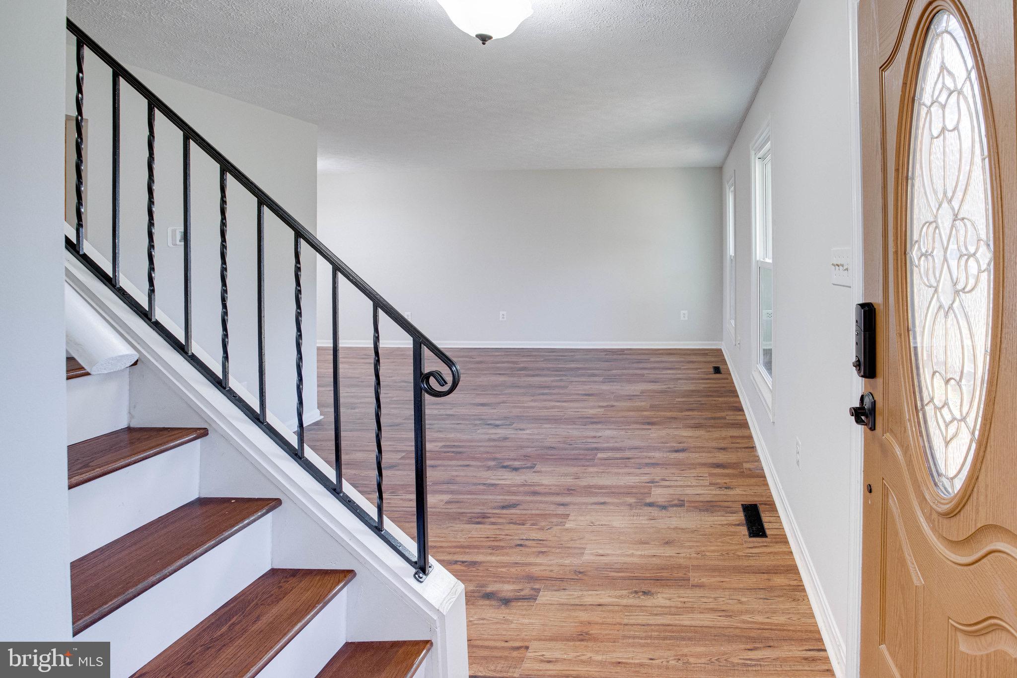 LAKE MONTCLAIR - Residential