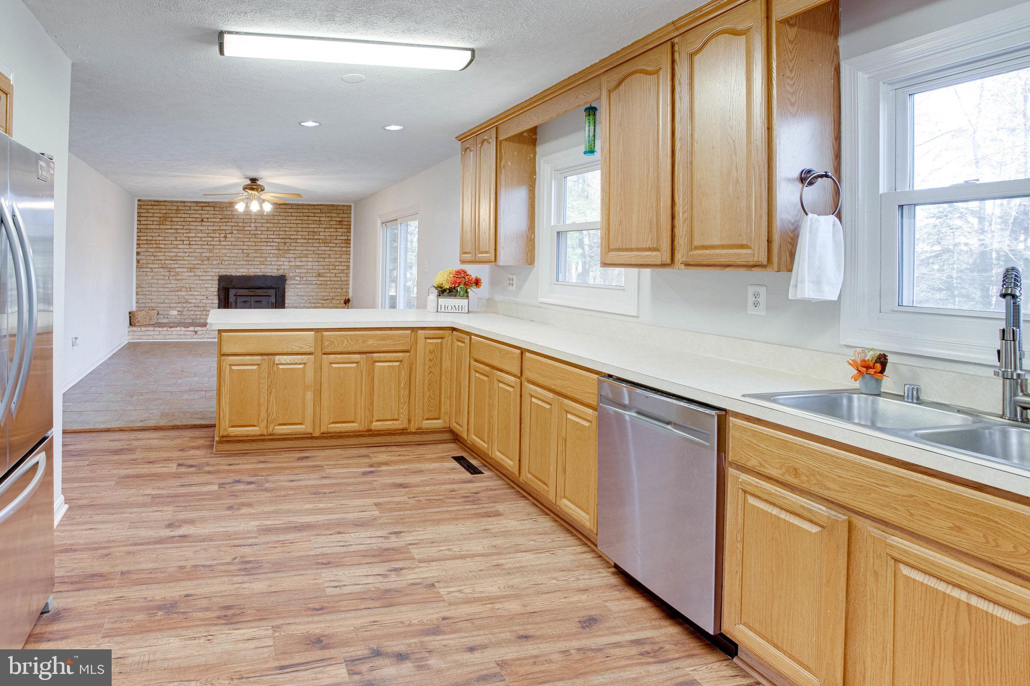 LAKE MONTCLAIR - Residential