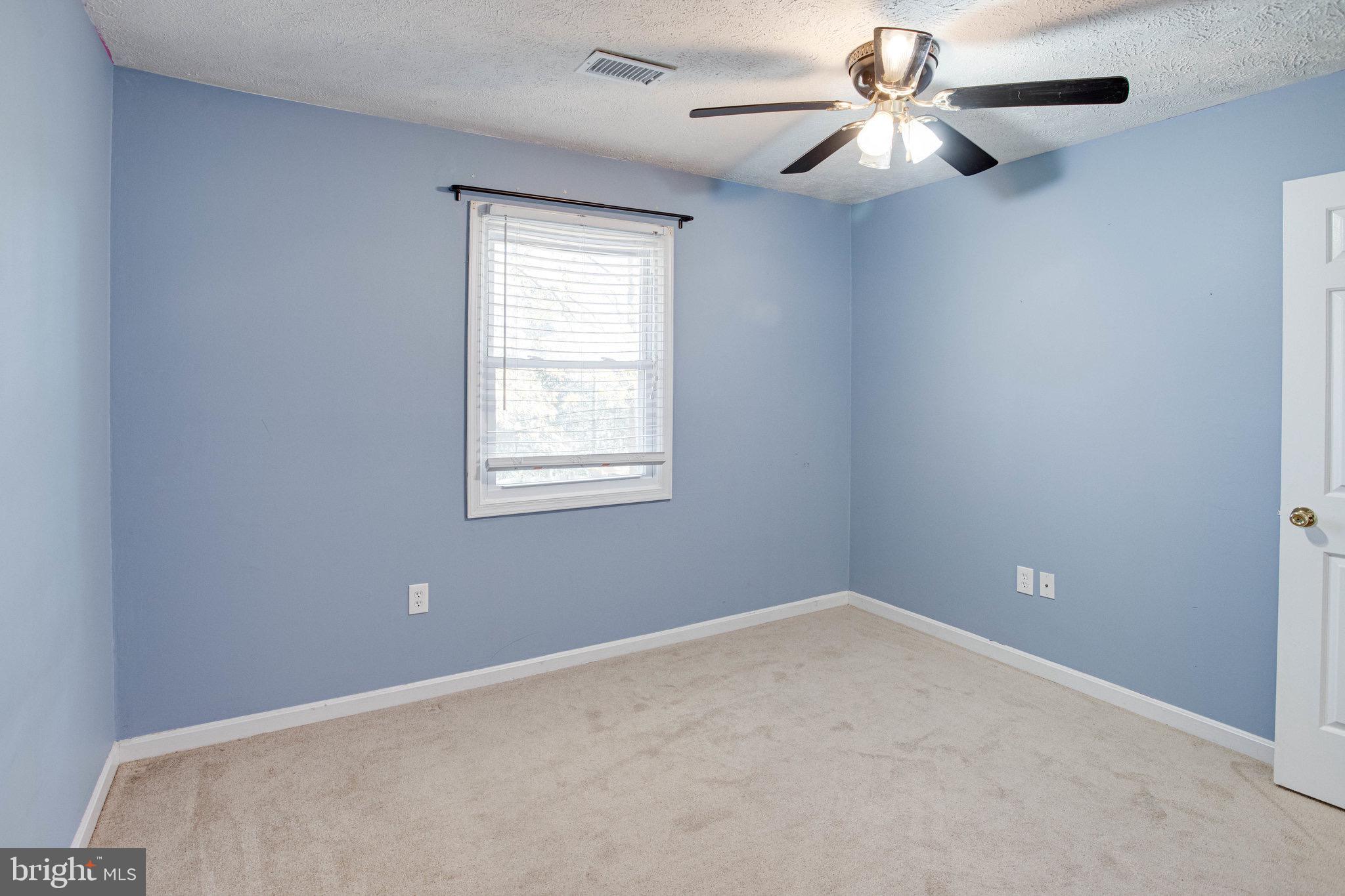 LAKE MONTCLAIR - Residential